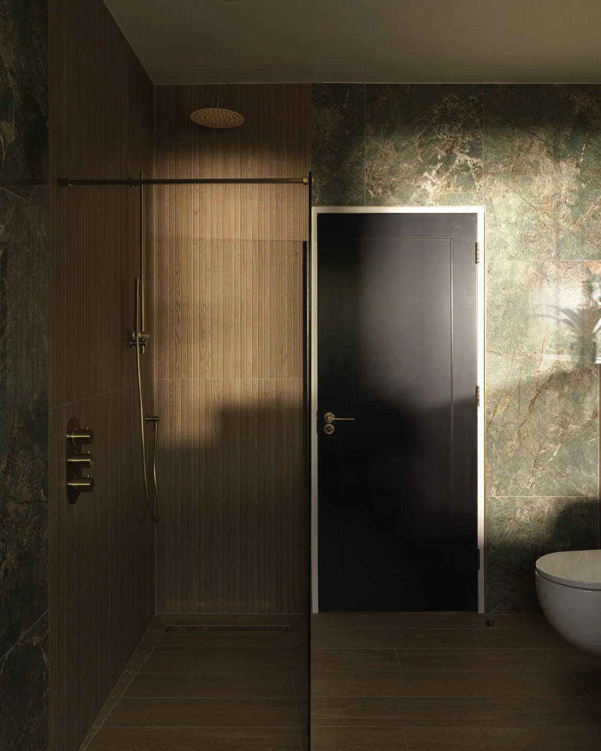 Main Shower.jpg