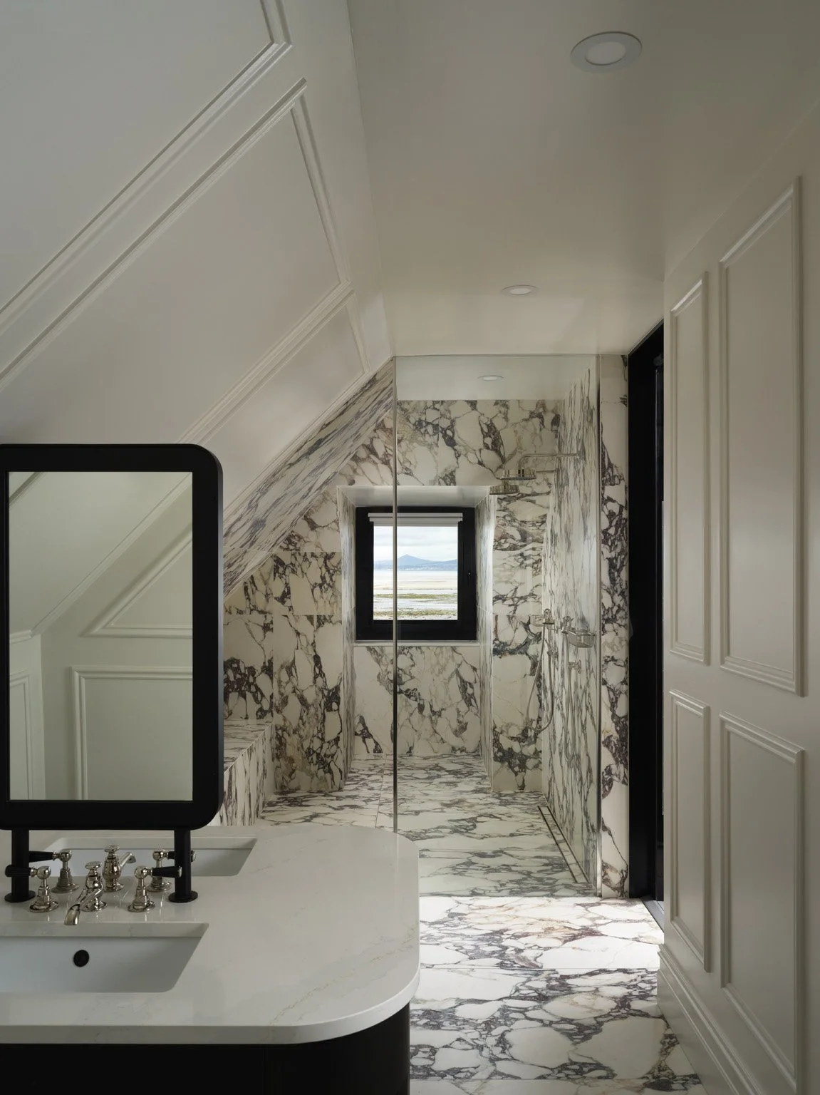 Master Ensuite.jpg