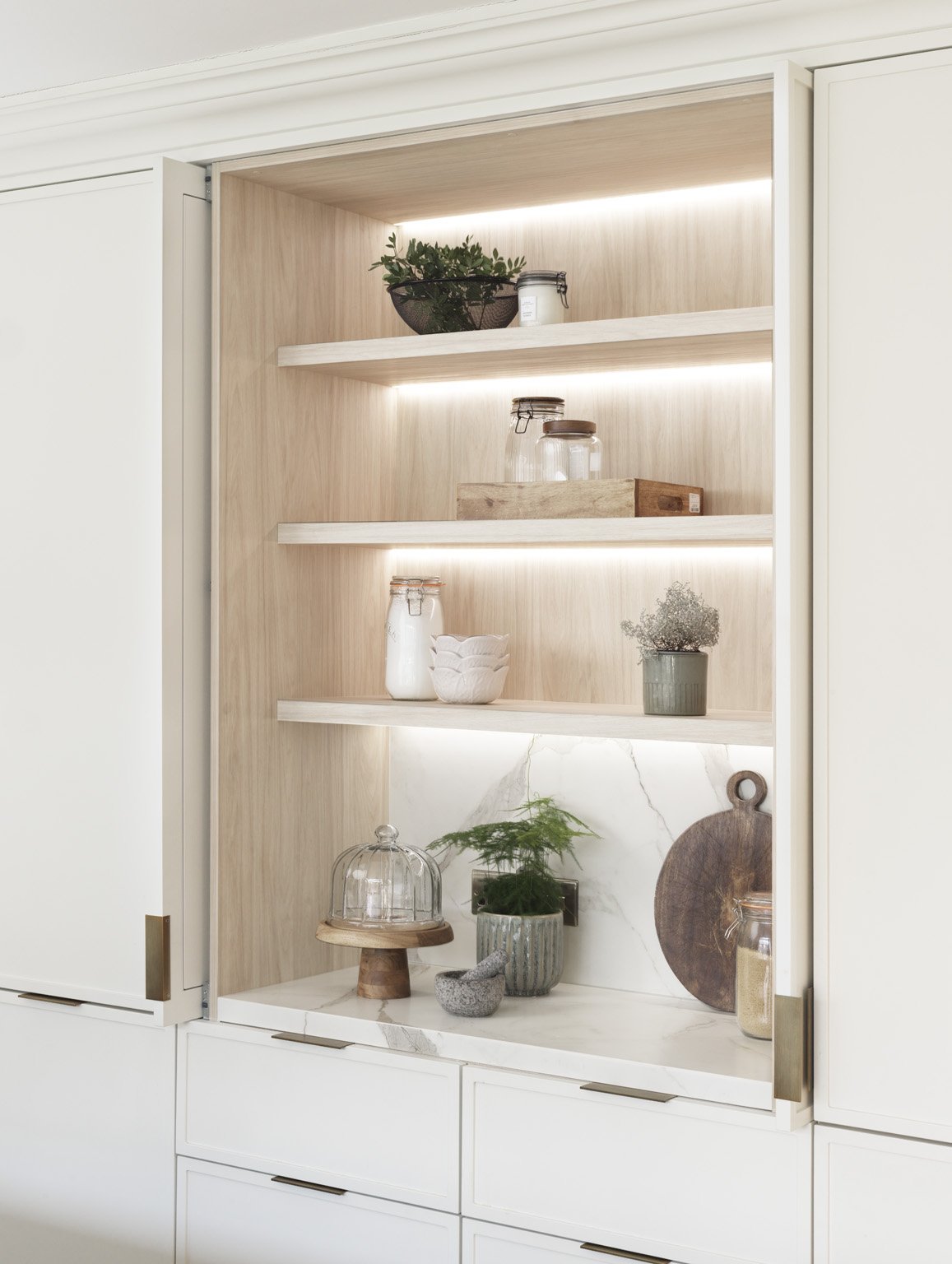 Pantry_1.jpg