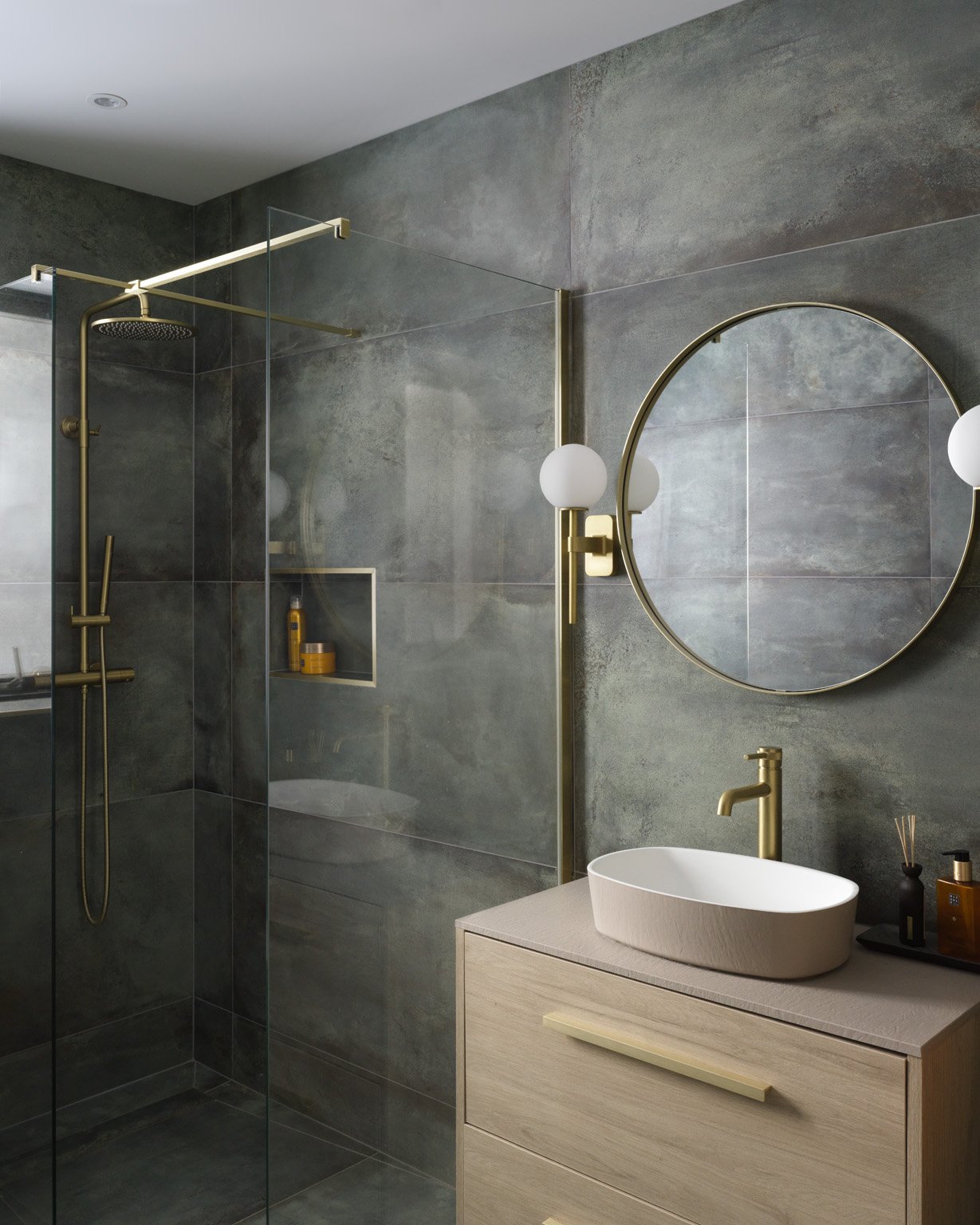 Downstairs Bath Portrait.jpg