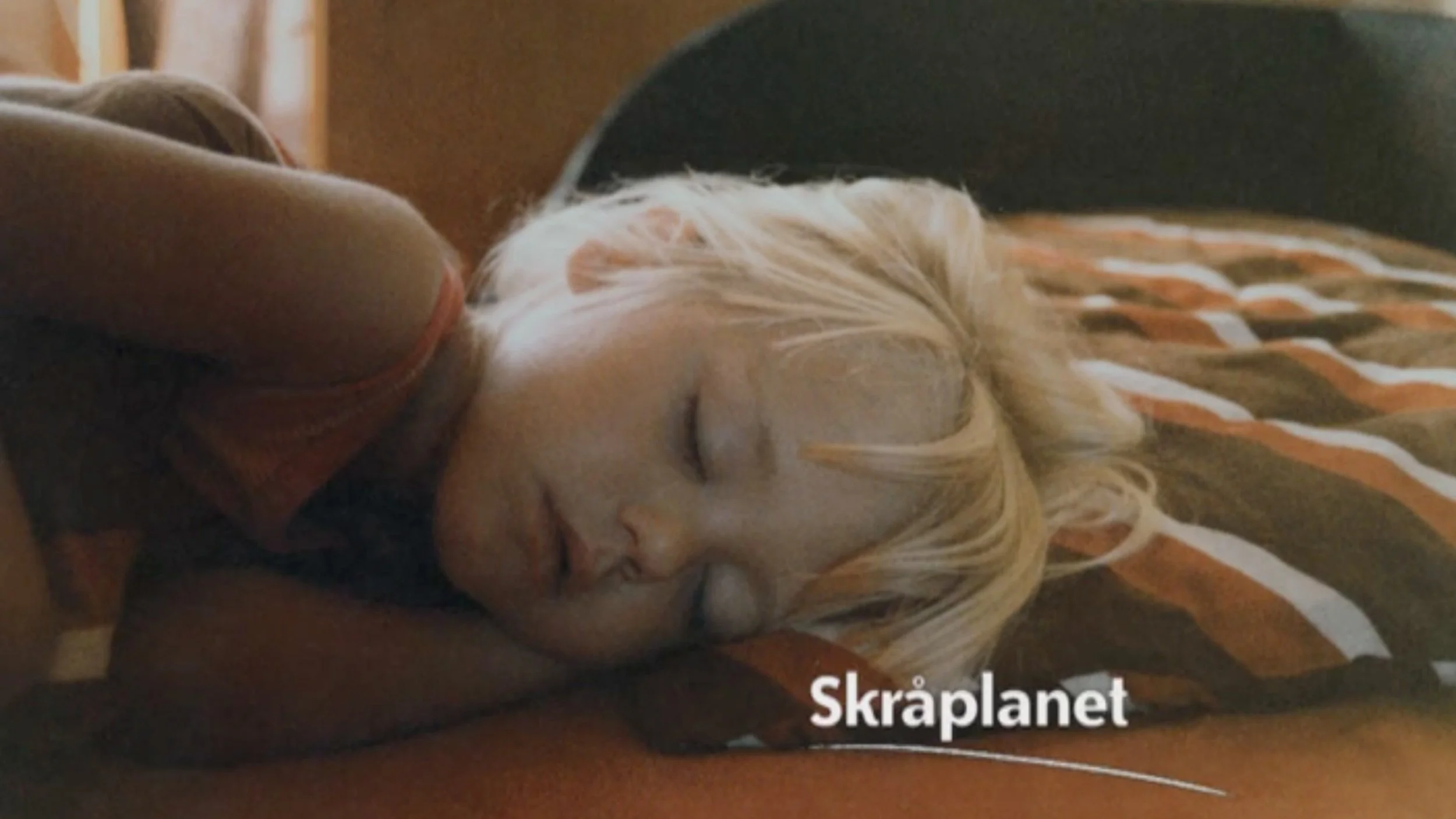 SKRÅPLANET. A documentary about the experience, and repercussions of children growing up in a 1970’s co-housing community in Denmark. Produced by Pausefilm with support from Filmværkstedet Copenhagen.