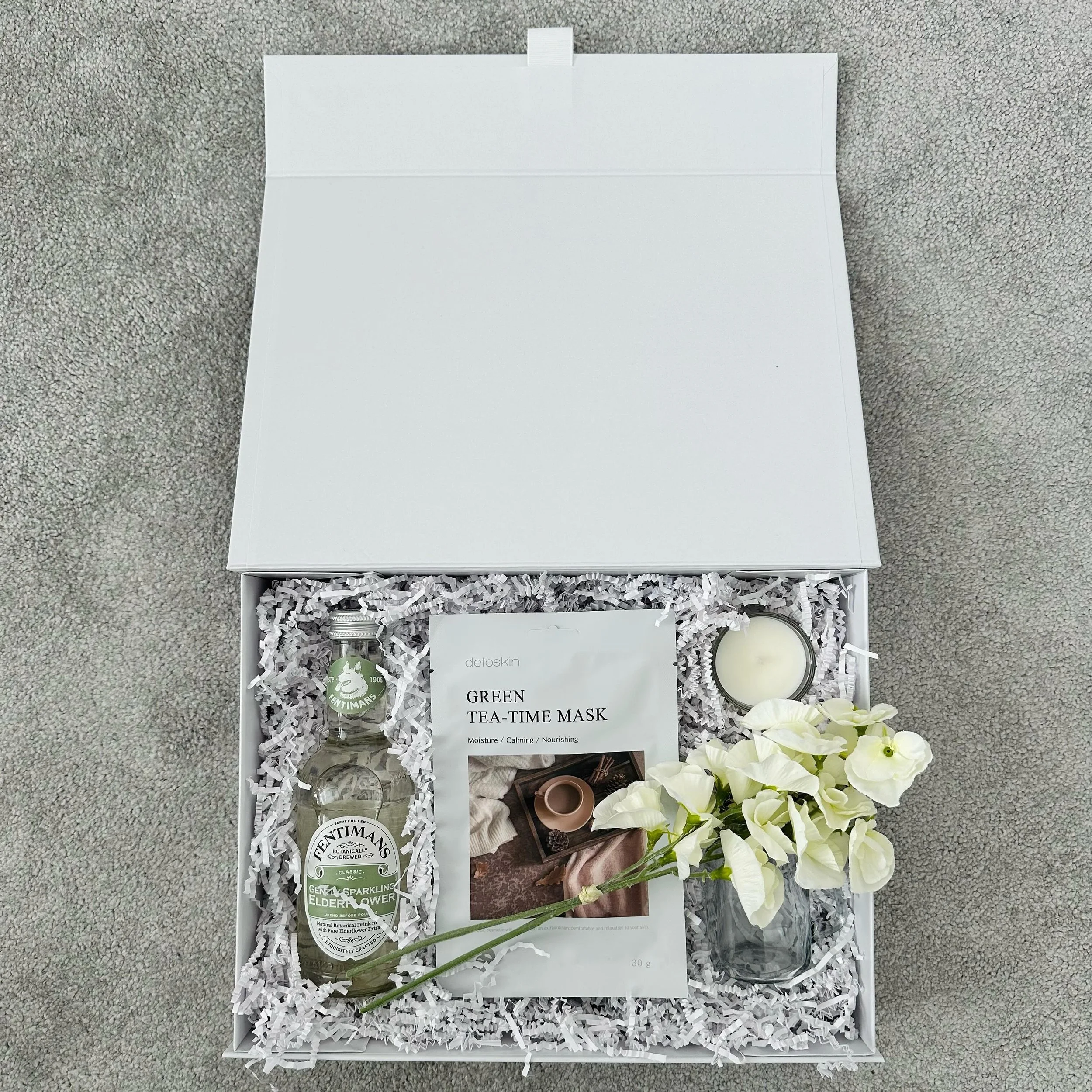 Wedding season is upon us!🥂💍

#bridalgifts #gifts #weddings #weddingplanning #bridesmaids  #proposalbox