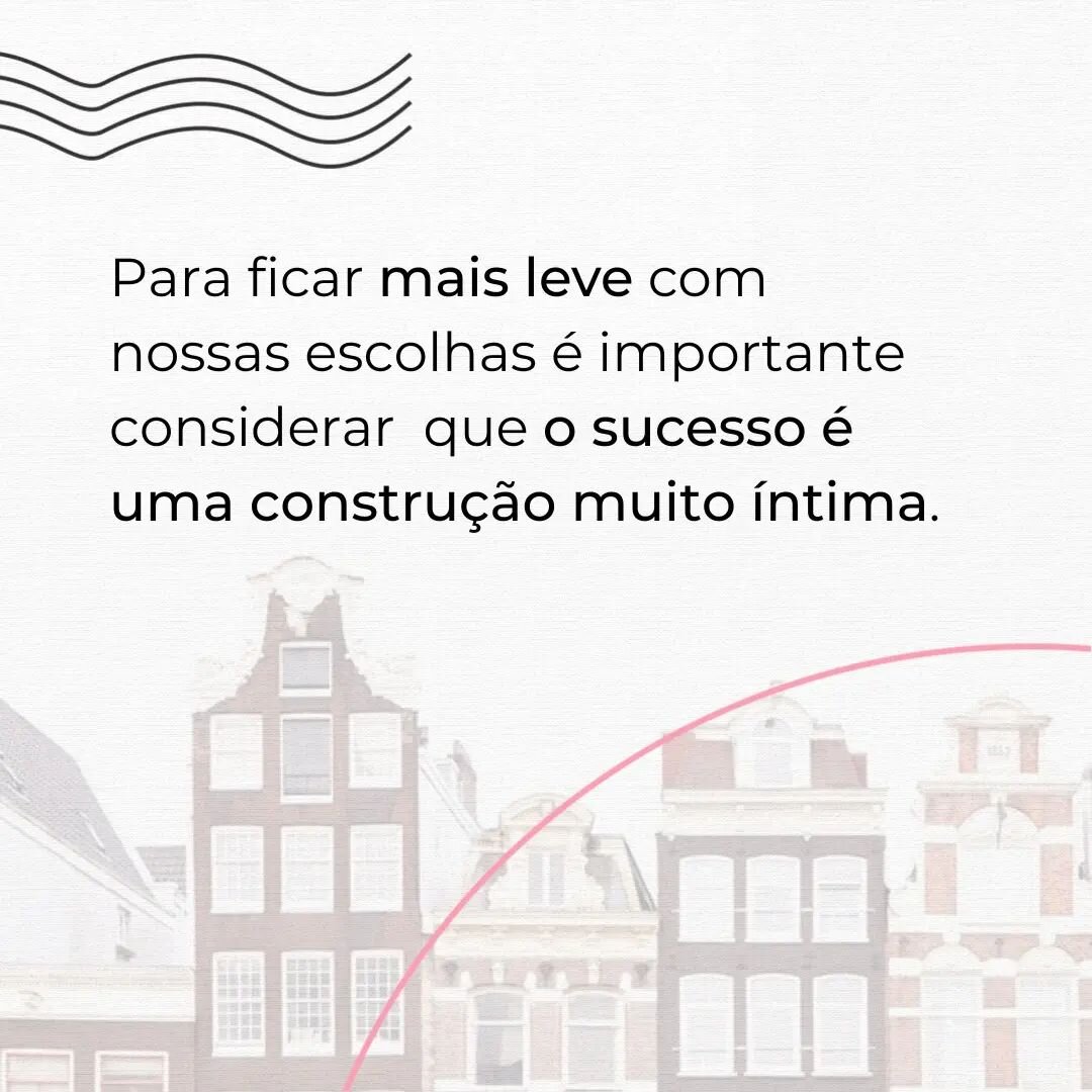 Repare no quanto de compara&ccedil;&otilde;es injustas, aquelas em que colocamos em p&eacute; de igualdade o nosso bastidor com o palco do outro, s&atilde;o a fonte da sensa&ccedil;&atilde;o de ser insuficiente.

Quantas cobran&ccedil;as! Estar no tr