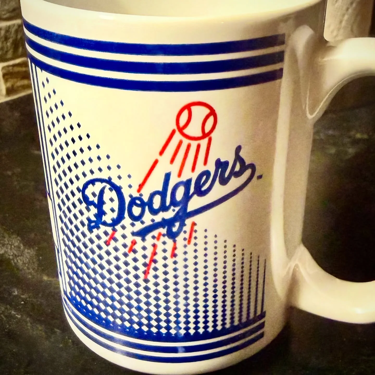 What! A! GAME!!!!⁣
⁣
#dodgers #ladodgers #dodgerblue #bleedblue #dodgersnation #worldseries #worldserieschamps #itsdodgertime #letsgododgers #dodgerswin #losangeles #wearela #laforlife #itfdb #dodgersbaseball #willklein🙏