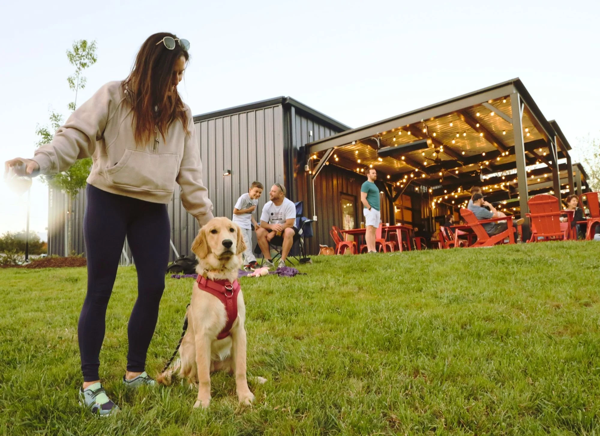 ‼️FOOD TRUCKS &amp; EVENTS 4/6-4/12‼️

Happy Monday y'all... check out what's happening at ERB this week below! We have some awesome activities planned for all the beer &amp; dog lovers out there! We hope to see you soon 🐾🍻🏃🏼🎤

Monday: OPENING A