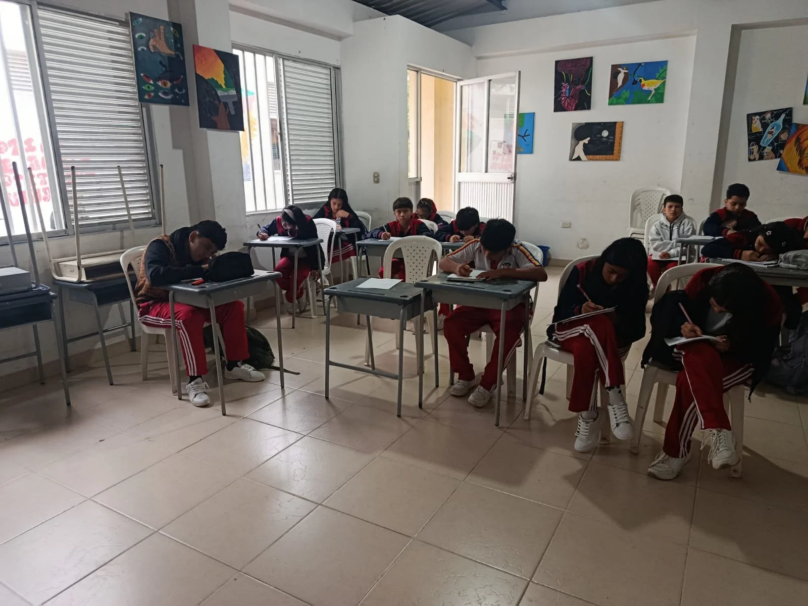 b93ab30e-f1d8-47a5-9e80-158ae778443e.jpg