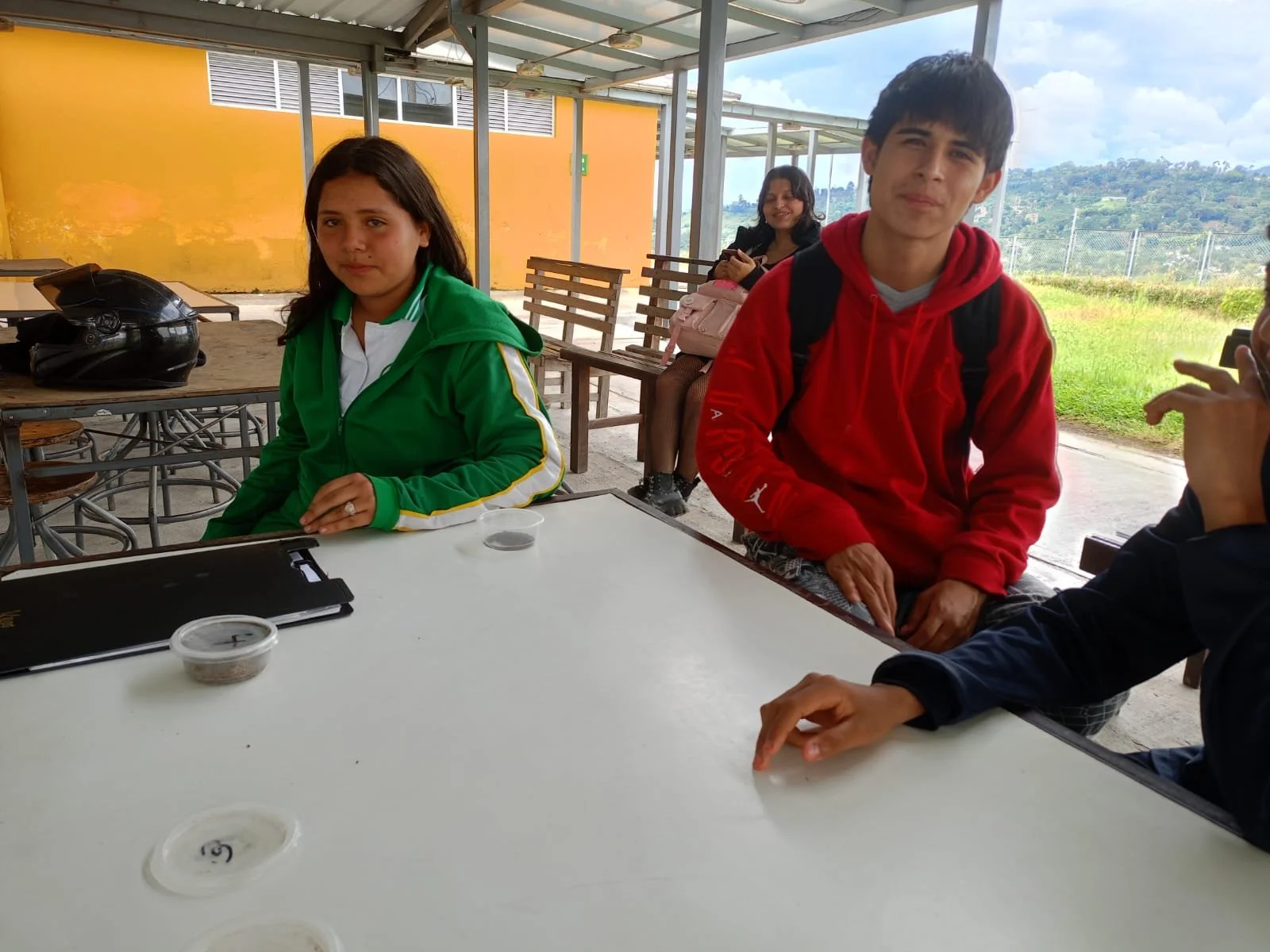 2ac67917-665a-4871-9eb1-734379b5d2ea.jpg