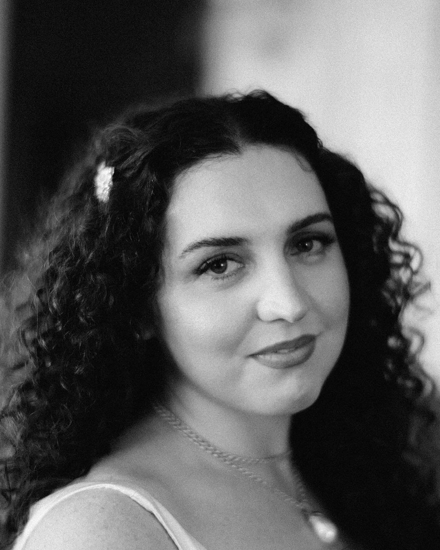 An incredibly romantic evening celebrating Baze and Sophia 

Venue: @gpyachtclub 
Planner : @kennedyplanningco 
Floral : @motherofpearl.design 
Hair : @plumehairstudio 
Makeup : @ashlynmariebeauty 
Paper goods : @mintedweddings