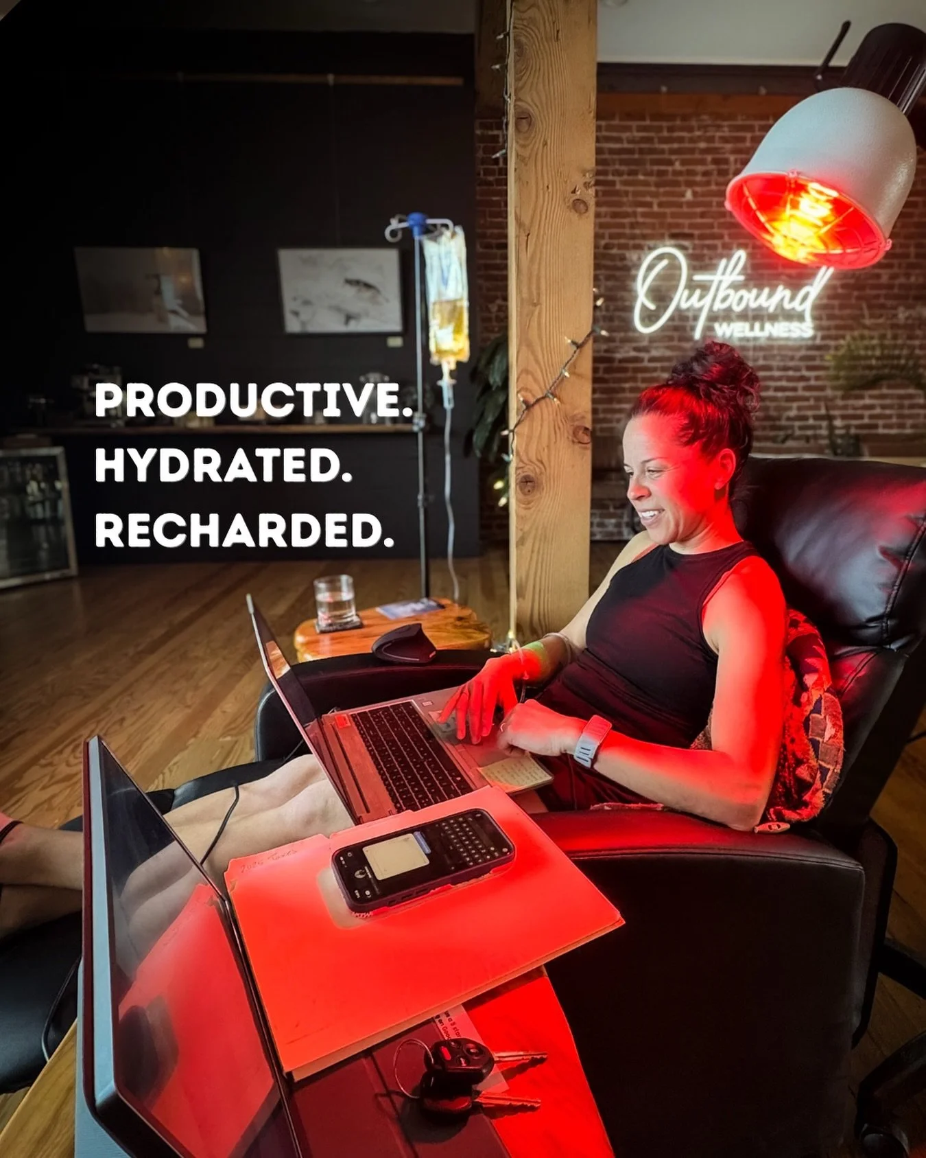 Work doesn&rsquo;t have to be the reason you skip recovery.

Bring the laptop.
Answer a few emails.
Knock out your to do list.

All while your body gets hydrated and recharged.

Multitasking done right.