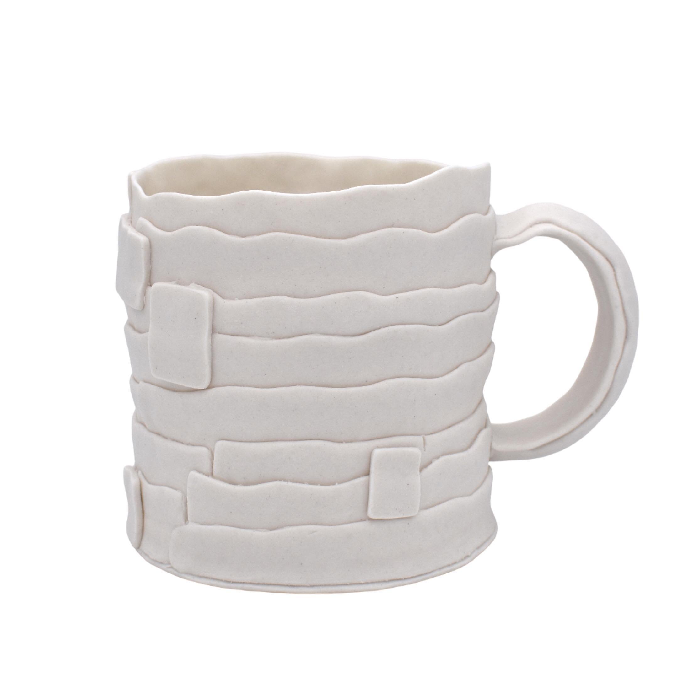 I once had a student whose housemate ate everything from a mug &mdash;  including lasagna! Incredulous, they made them a special mug just for lasagna. What is your boundary for mug foods? Ice cream? Cereal? Lasagna?
.
.
.
.
#contemporarycraft #porcel