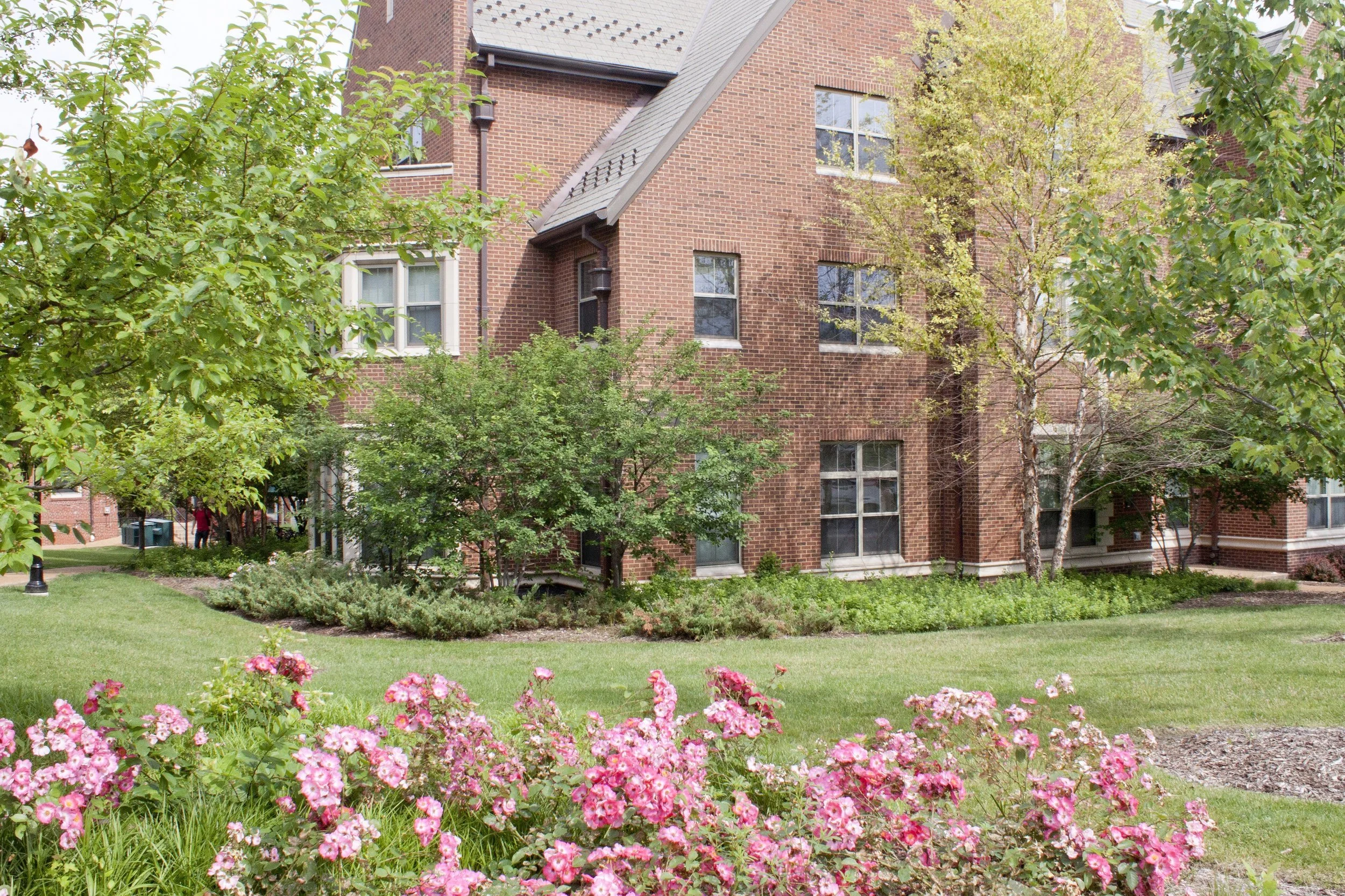 Exterior1.jpg