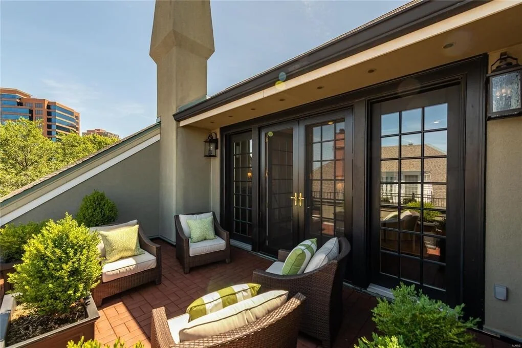 Shaw Place from Listing 2.jpg