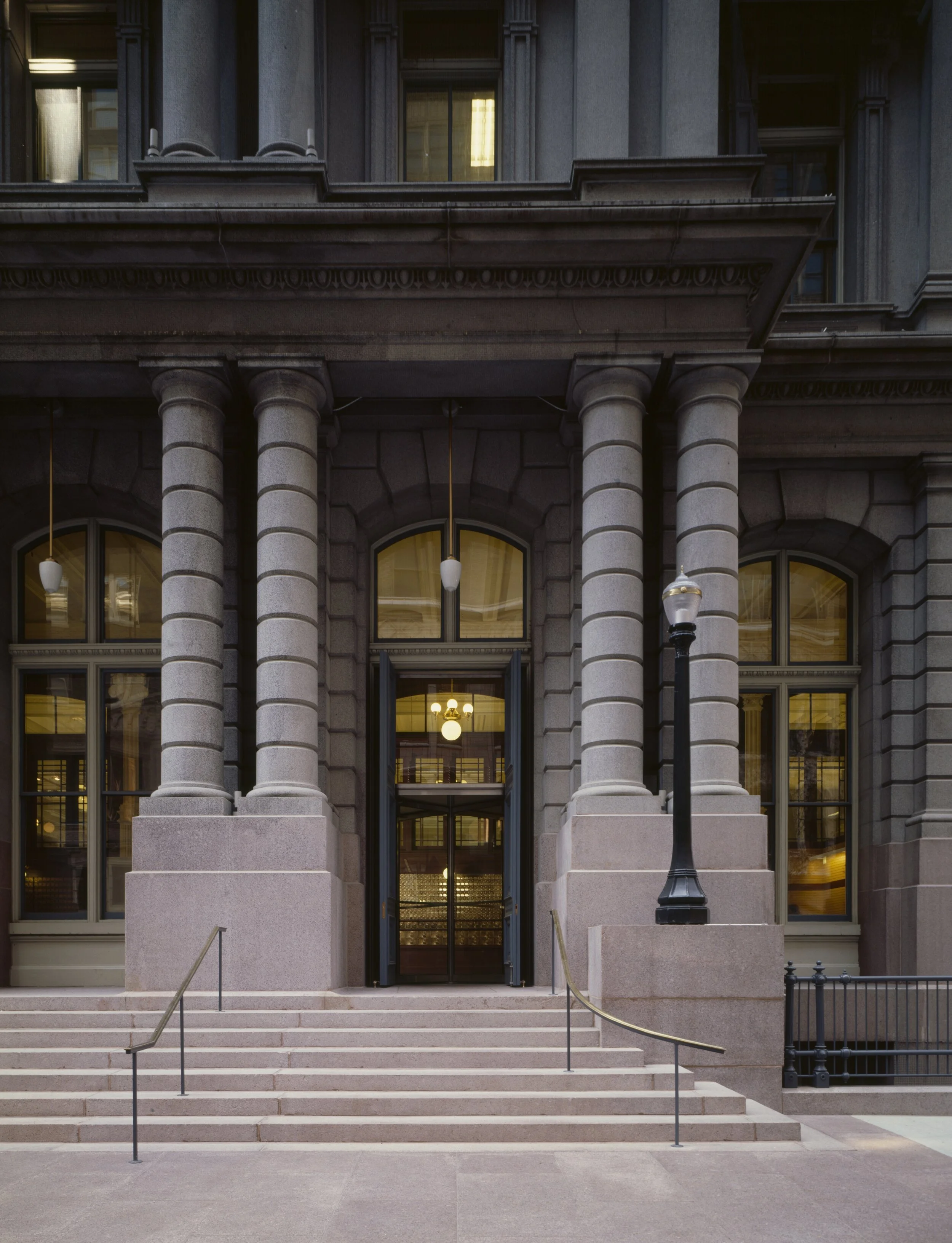 j OPO vertical close up door columns steps.jpg