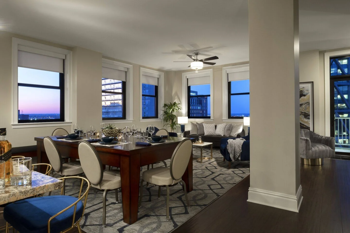 stlak-penthouse-9126-hor-clsc.jpg
