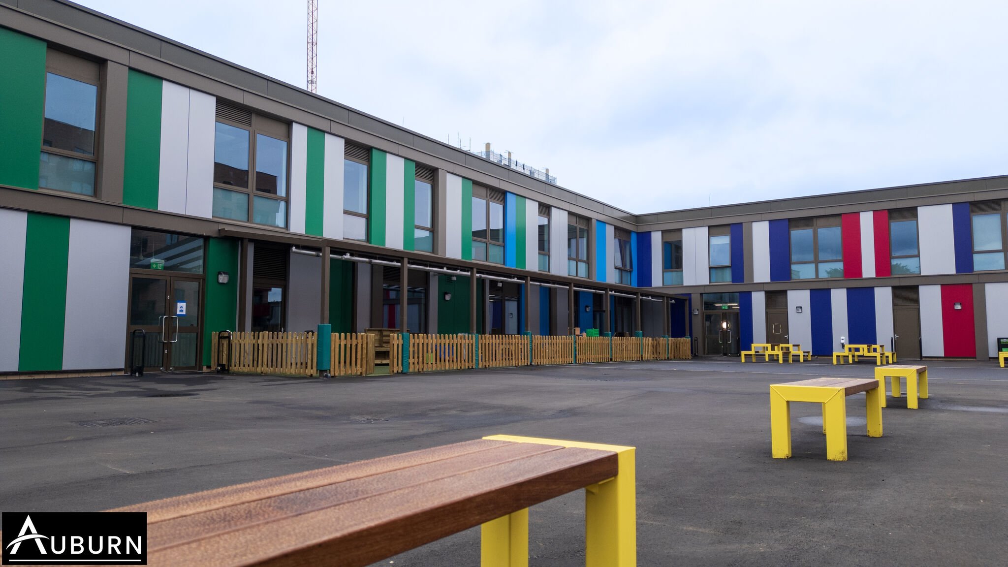 No silos. No egos. Just good people doing great work - together.

The success of Greatfields wasn’t about one company.
It was about alignment across every part of the team.
 
◾ Ridge & Partners – independent carbon verification
◾ Net Zero Panels – of