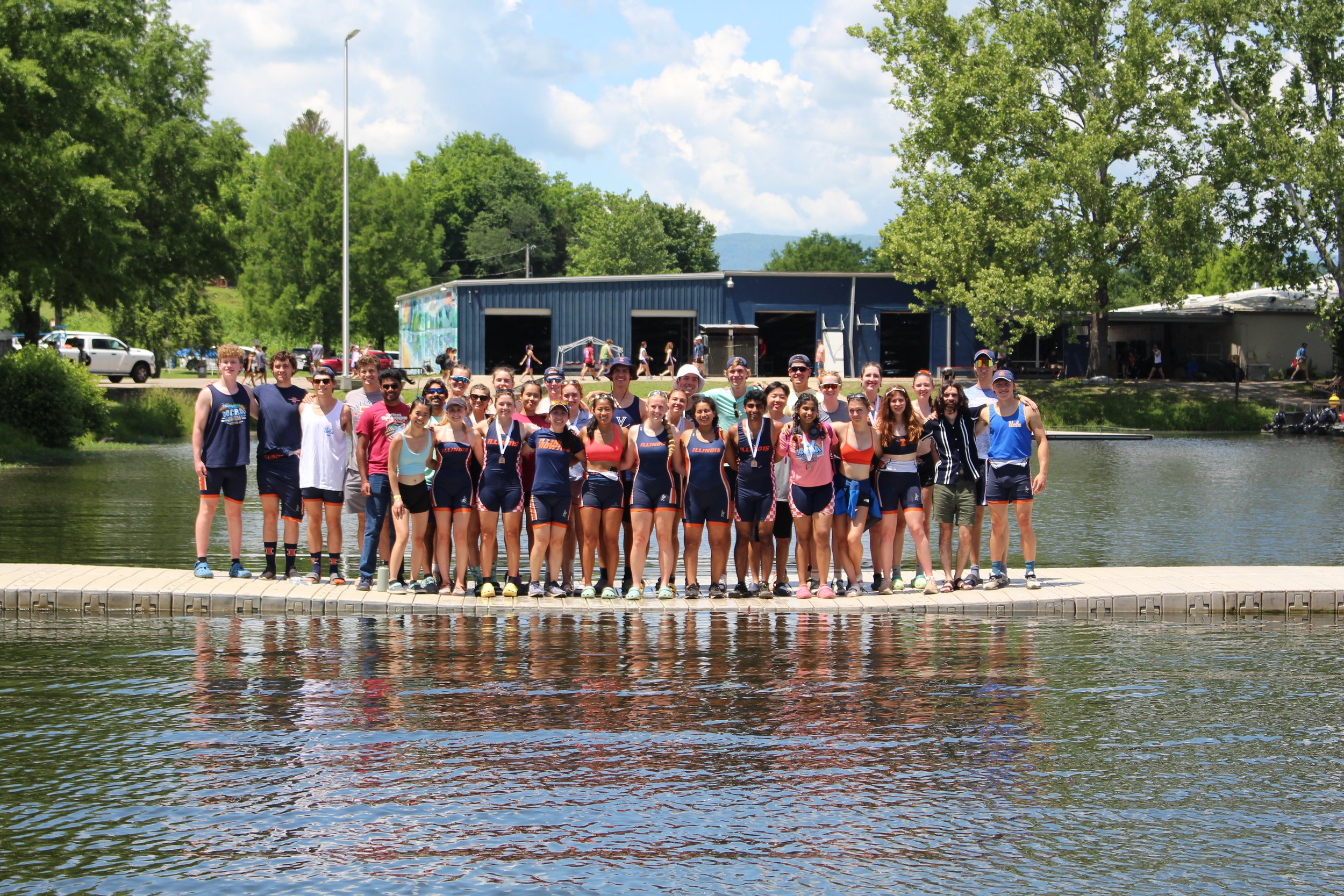 Illinois Rowing finds record success at ACRA 2024!