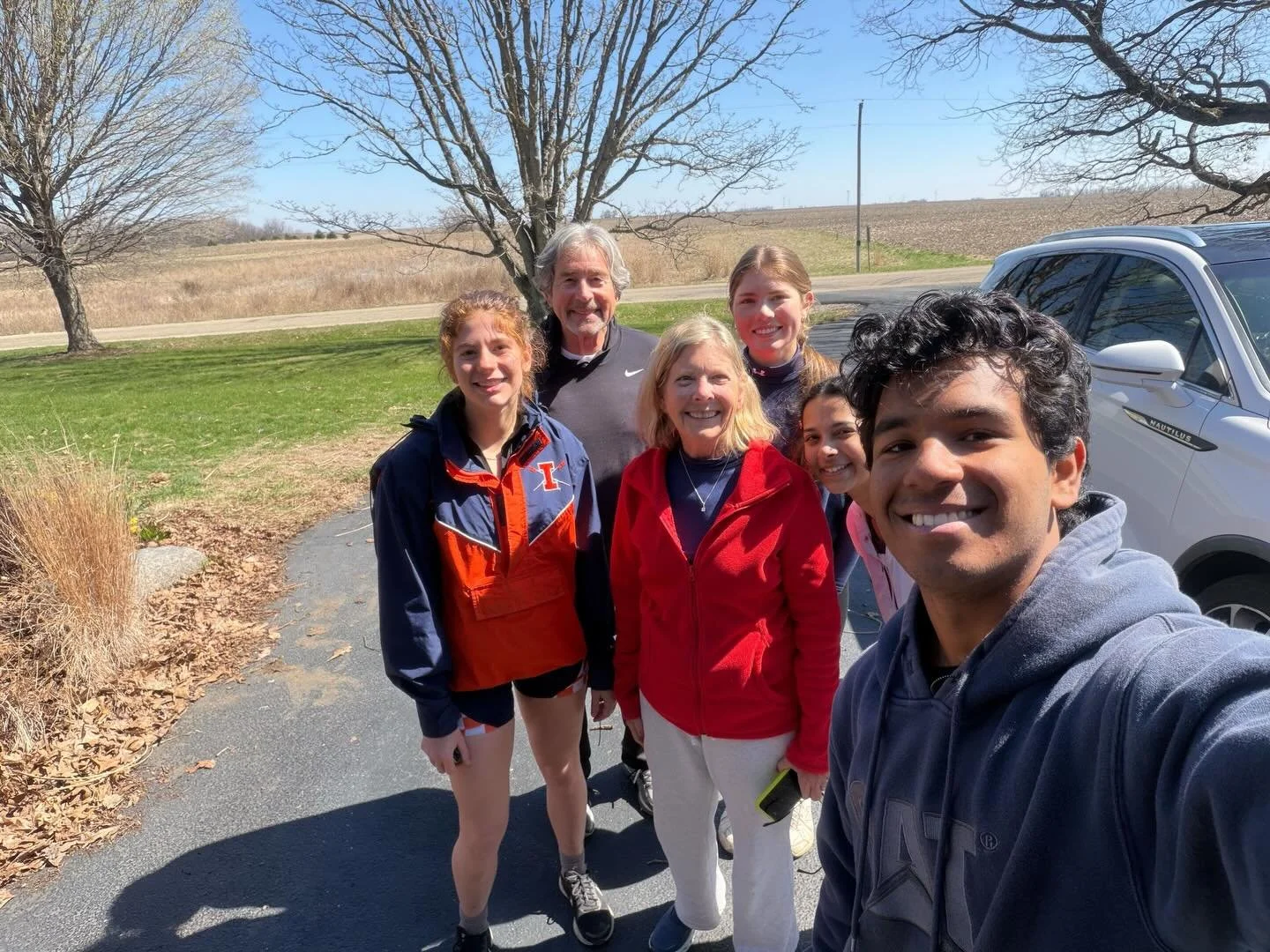 Community Day 2026 was a massive success! 

Thank you to all athletes and donors!!! We are so lucky to have the support of the community around us and are so grateful we are able to give back!!!

#rowing #illinois #uiuc #community #volunteer