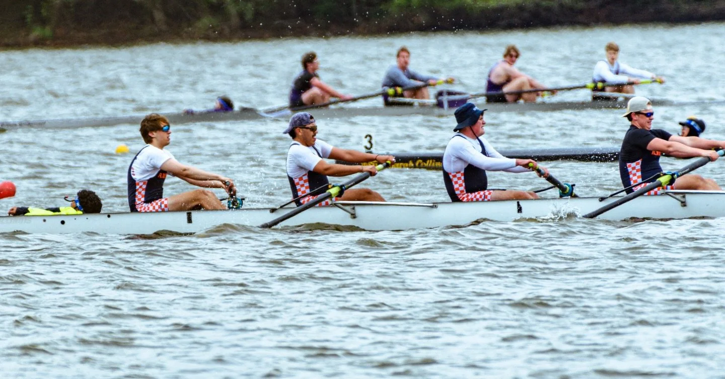 Host ICRI ✅ Show Off Our Boathouse Progress ✅ Earn Some Hardware ✅ 
 
#uiuc #illinois #rowing #crew #regatta