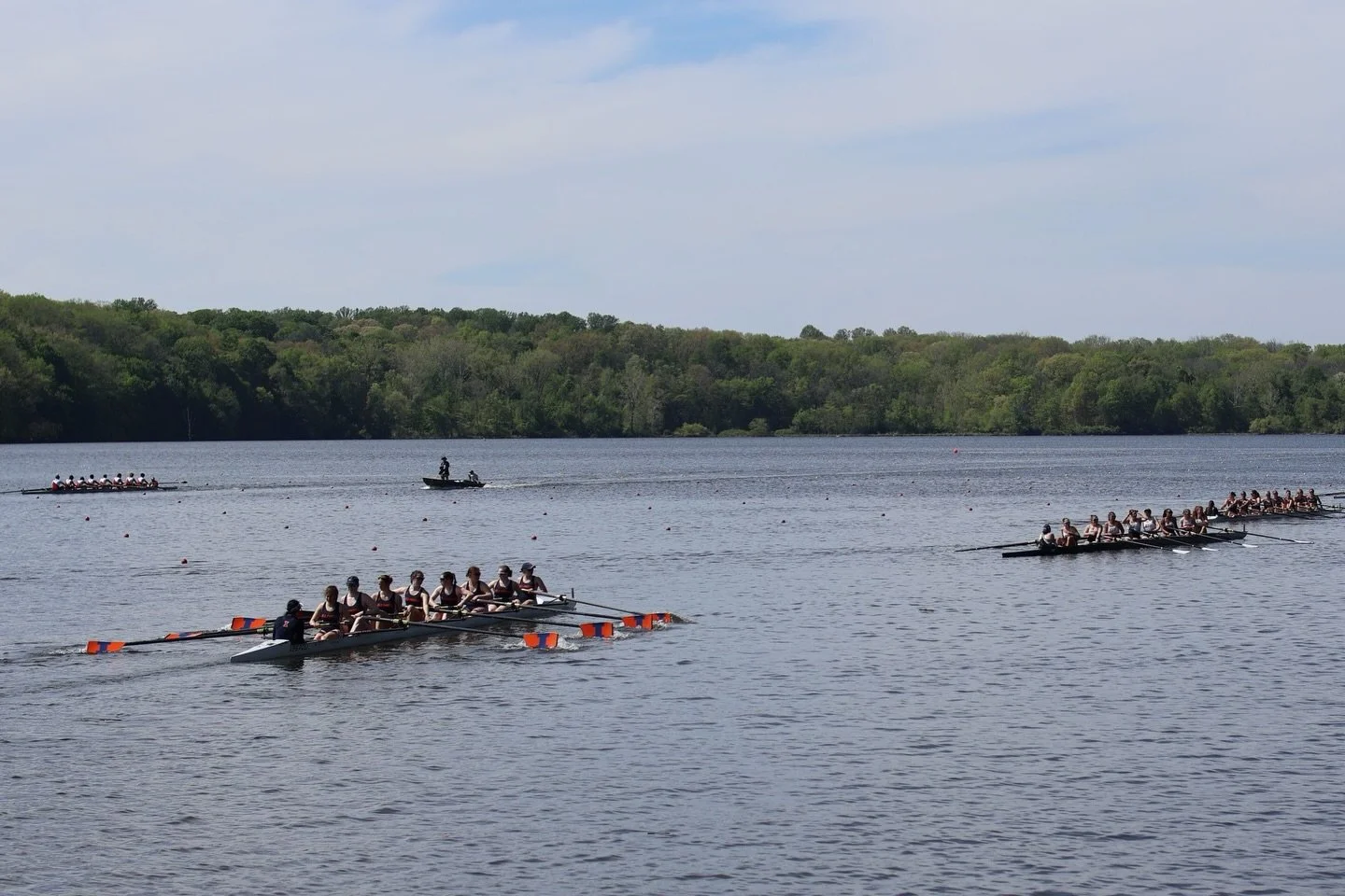 MACRA 2026, one for the books📚

We&rsquo;re so proud of our fantastic team! 🚣

Special Shoutout to our medaling crews:
NW8+ 🥉
W2x 🥉
MO1x 🥇

#uiuc #illinois #illini #racing #rowing