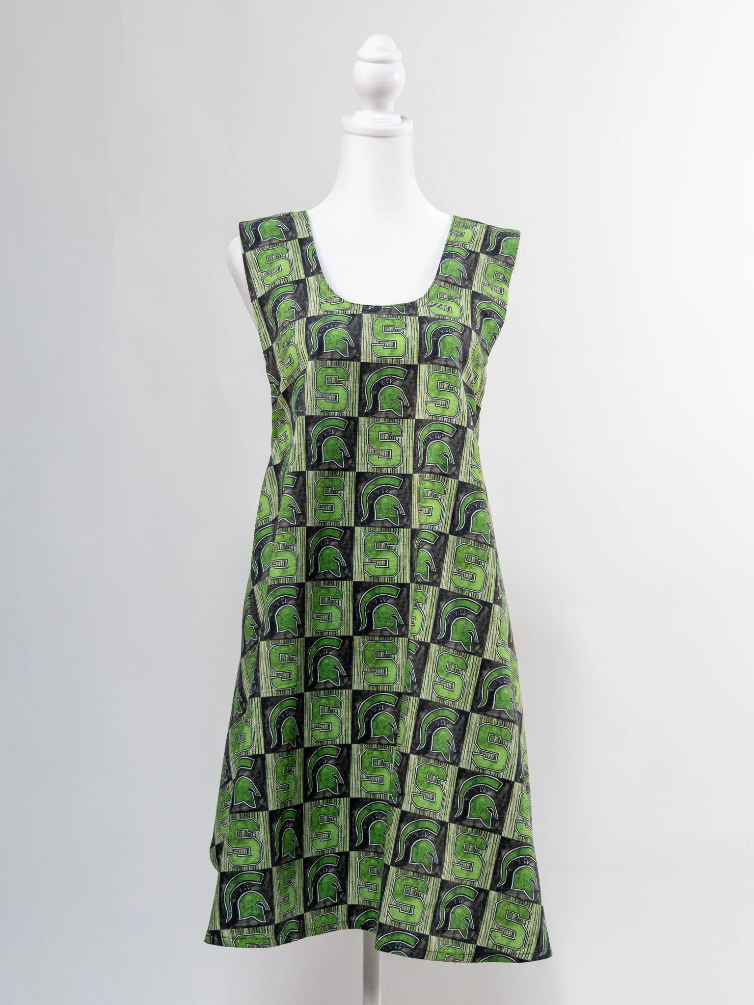 Abigail Leigh Designs MSU Checkered Apron Front.jpg