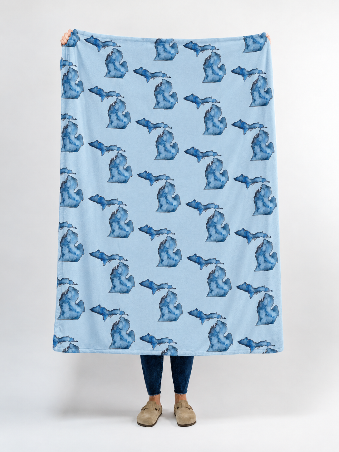 Watercolor Michigan Map Blanket Display.png