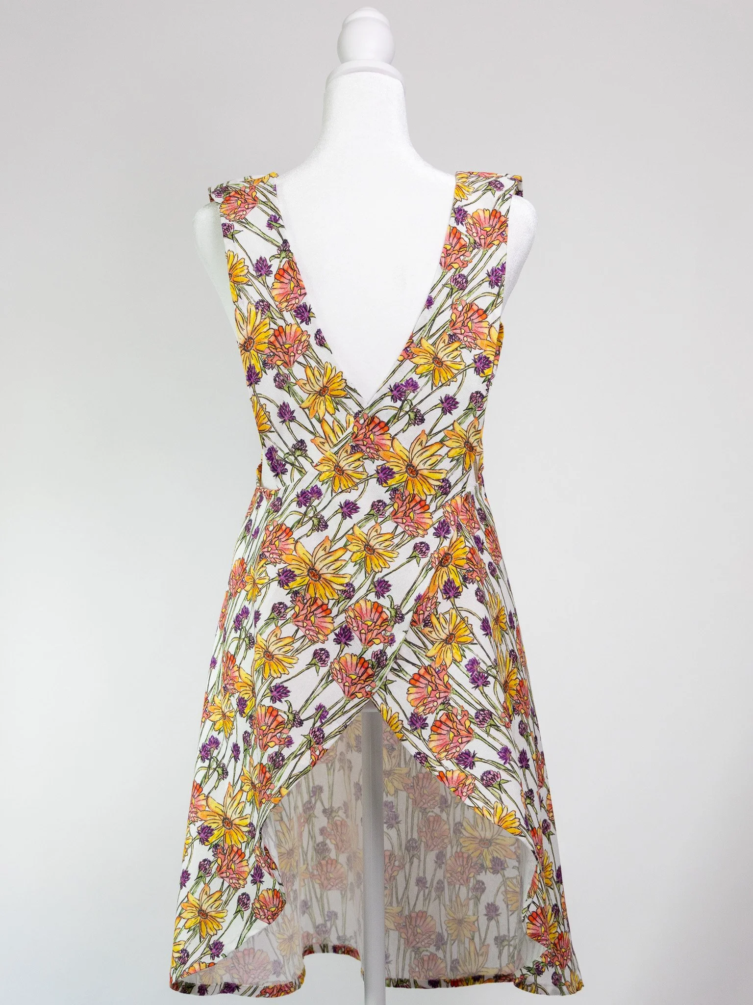 Abigail Leigh Designs Wildflower Apron Back.jpg