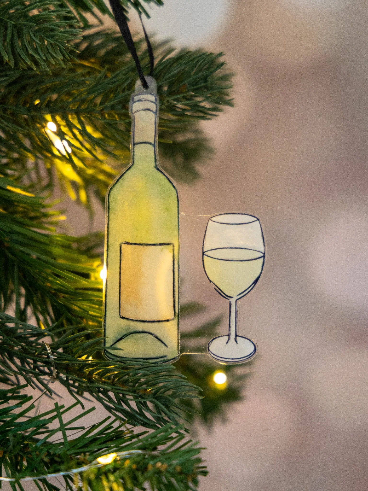 Abigail Leigh Designs White Wine Ornament 2.jpg