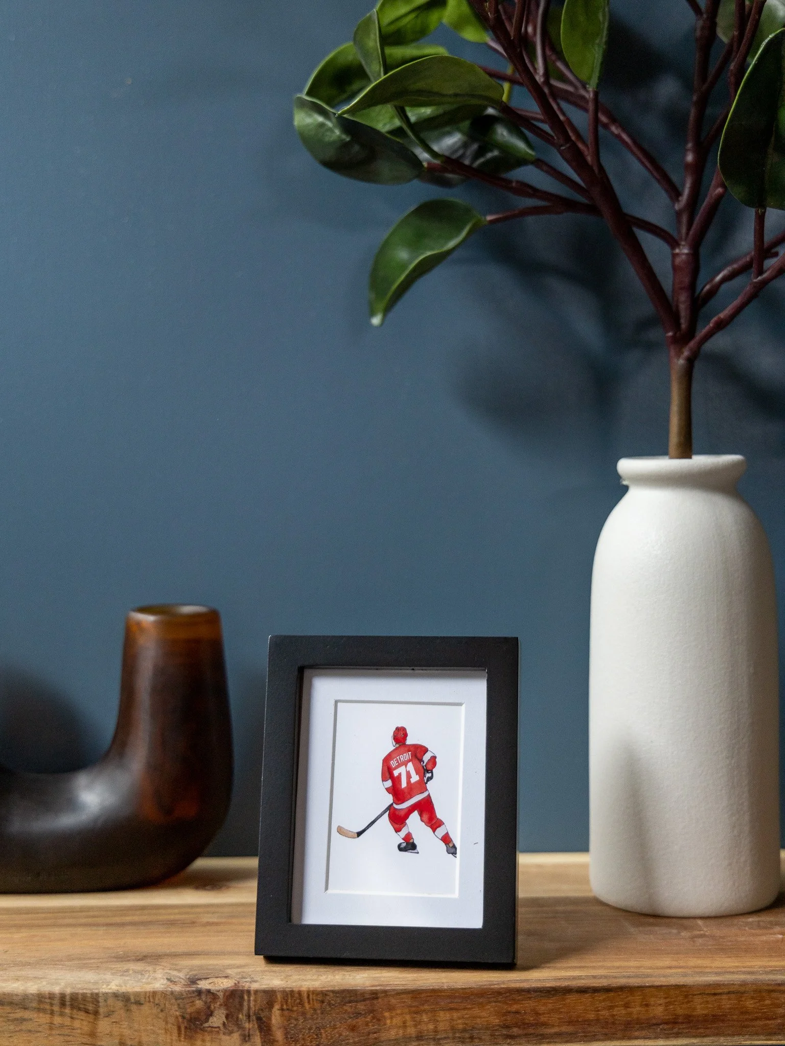 Tiny Frame Detroit Red Wings Player