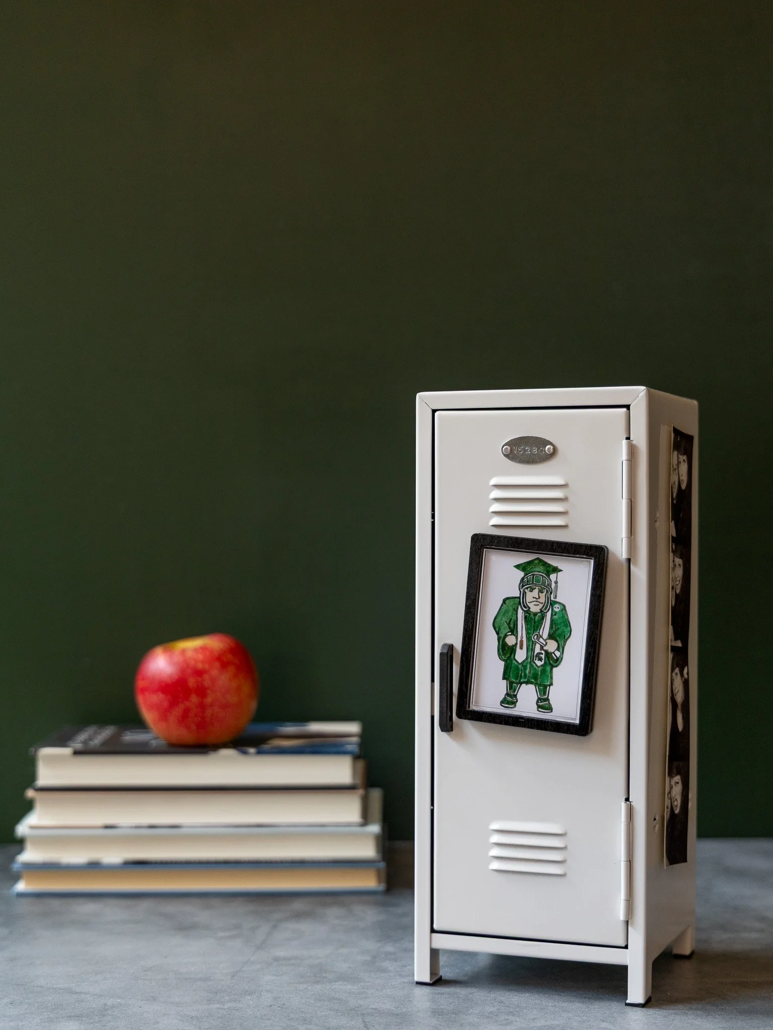 Abigail Leigh Designs MSU Sparty Graduate Magnet.jpg