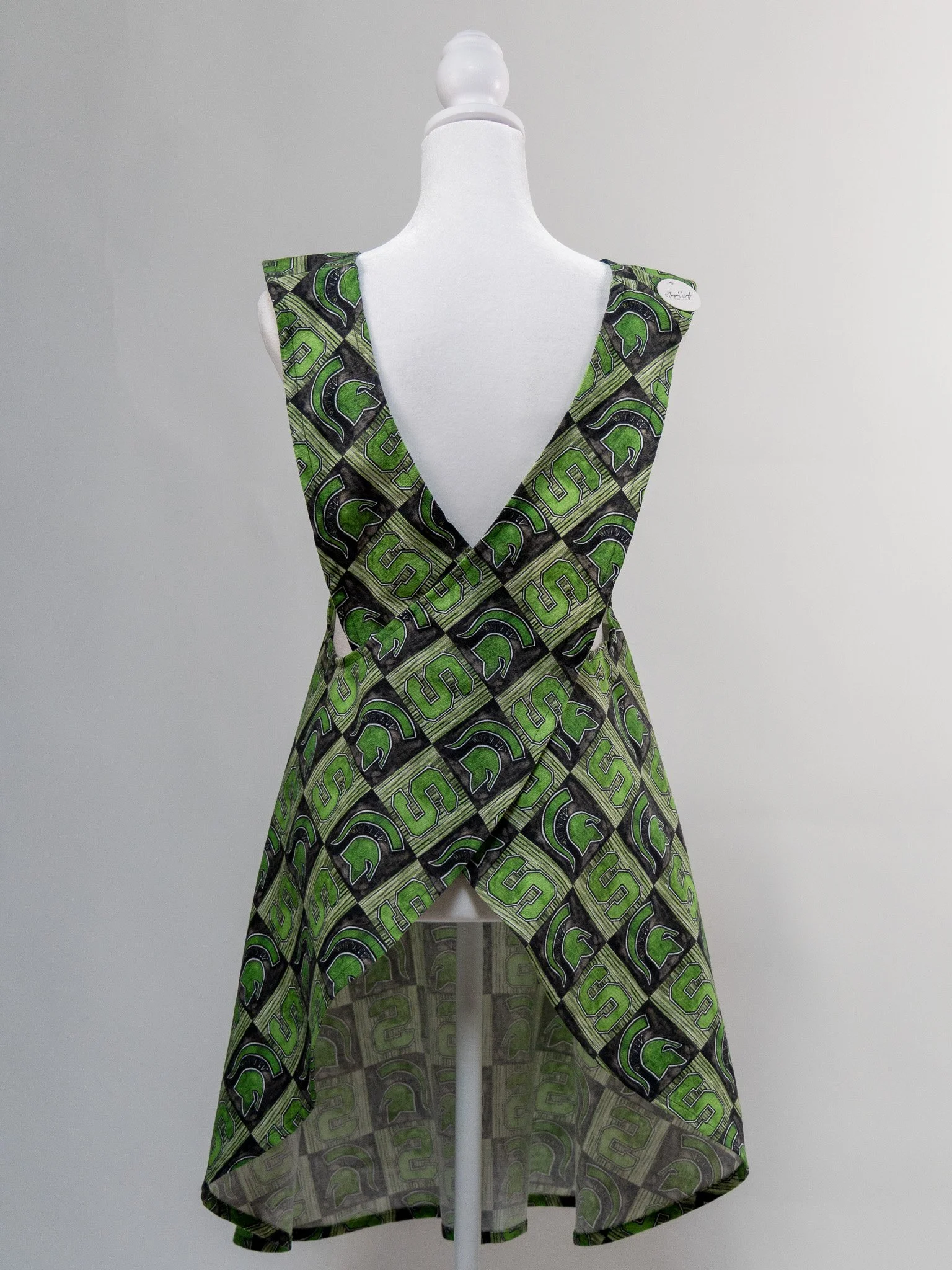 Abigail Leigh Designs MSU Checkered Apron Back.jpg