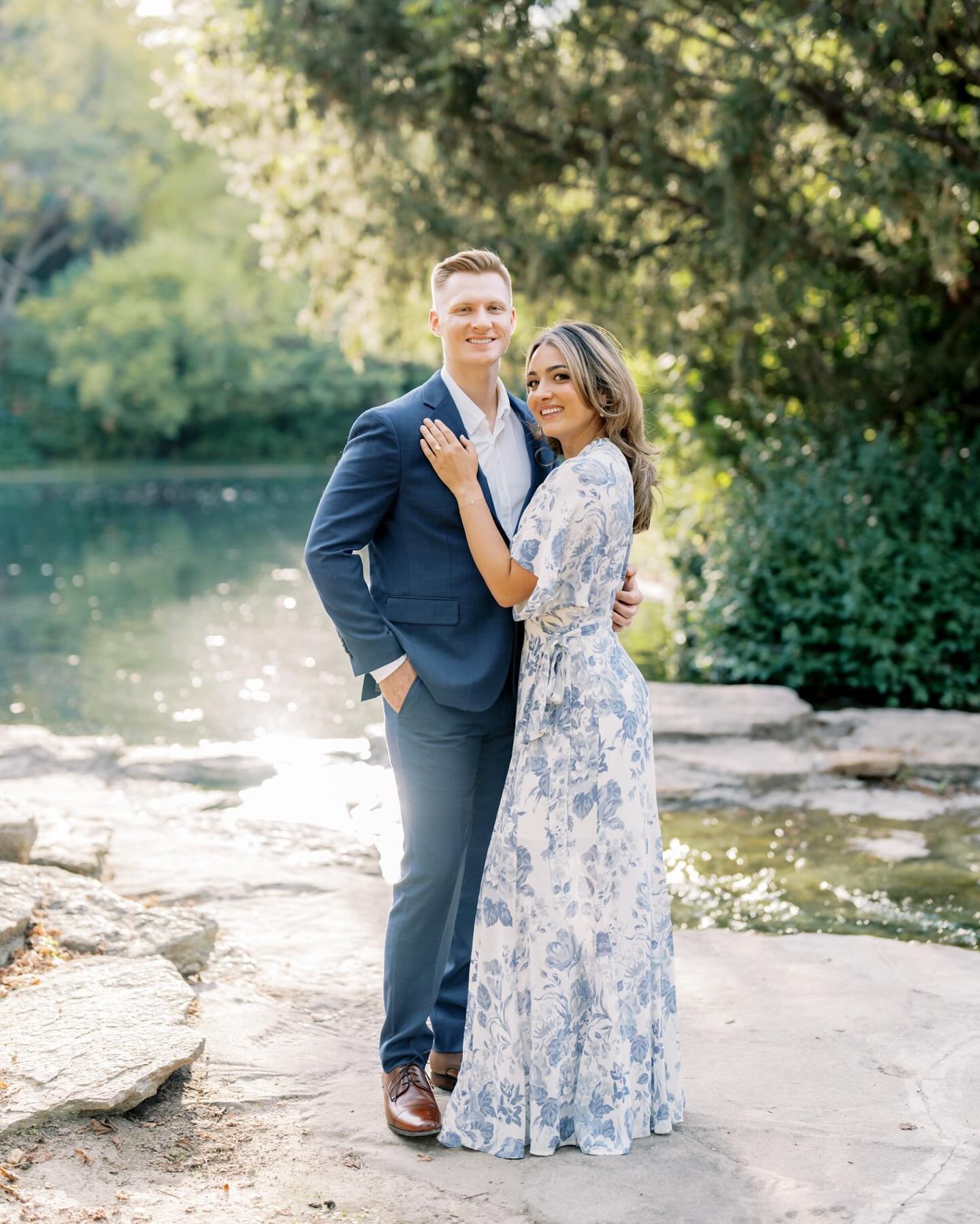 💍✨ Excited to see H&amp;S glowing in their engagement photos! Can&rsquo;t wait to bring their vision to life and witness their journey down the aisle. #CountdownToIDos

Photography: @taushagarrettphotography 

#engagementphotos #weddingplanner #wedd