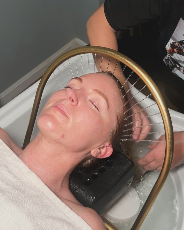 start the year with our revitalizing head spa &amp; facial package, beginning at just $149! feel and look your absolute best with this exclusive rejuvenating treatment. book your appointment today!