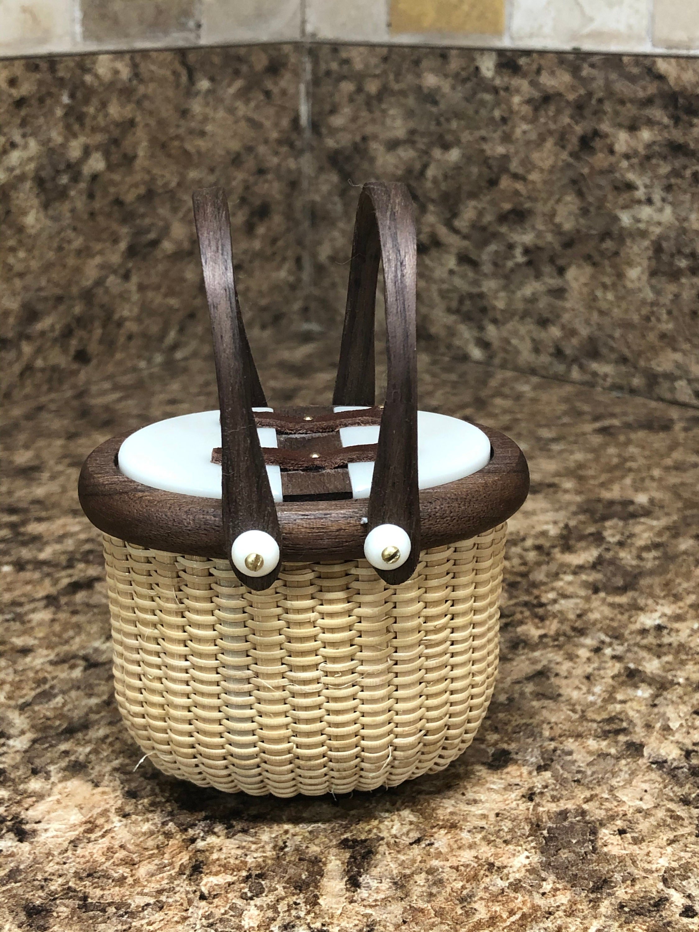https://i.etsystatic.com/17358629/r/il/06aa76/3044583016/il_fullxfull.3044583016_1m1h.jpg