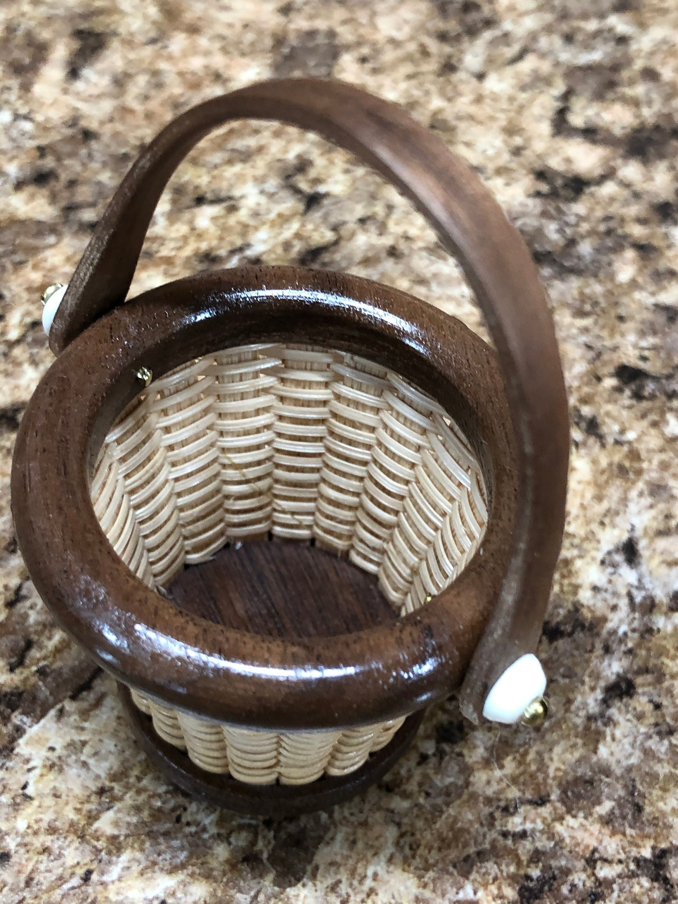 https://i.etsystatic.com/17358629/r/il/0e03e5/3042717482/il_fullxfull.3042717482_t57d.jpg