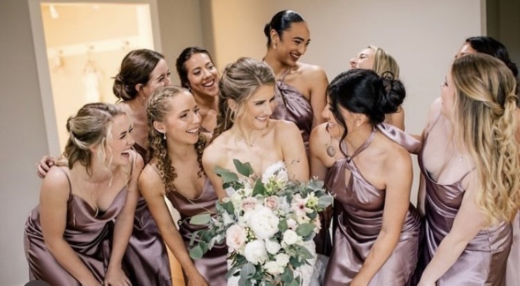 Classy-Pearls-&-Curls---Best-Portland-Wedding-Beauty-Wedding-Deals9.jpeg