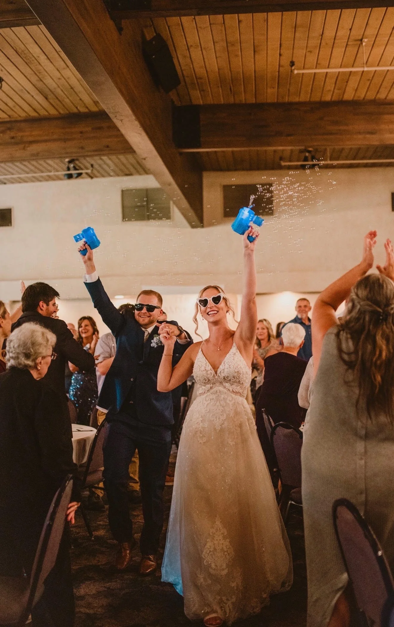 413-Entertainment--Best-Detroit-Wedding-DJ-Wedding-Deals4.jpg