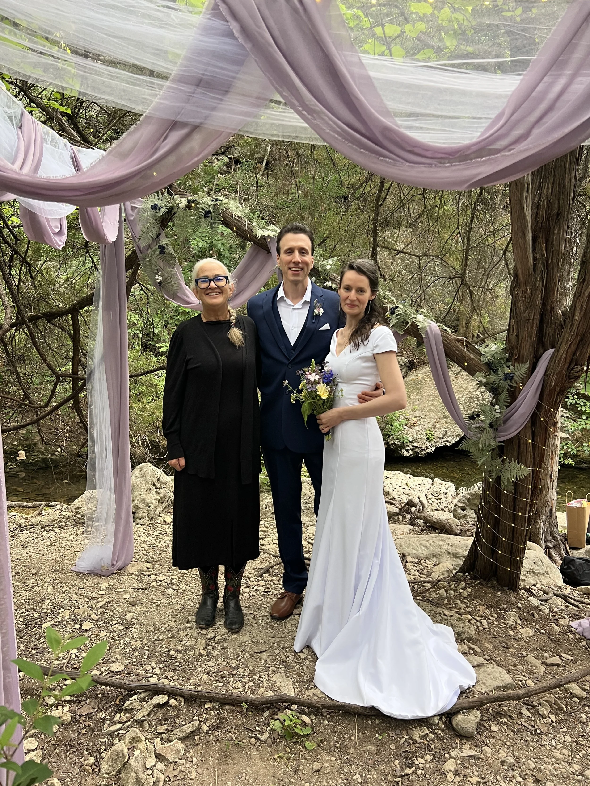 Custom-Hitches-Weddings-Best-austin-Wedding-Officiant-Wedding-Deals10.jpeg