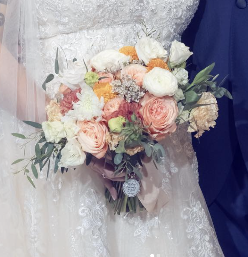 Petals-on-Stems-Best-DC-Wedding-Florist-Wedding-Deals2.png