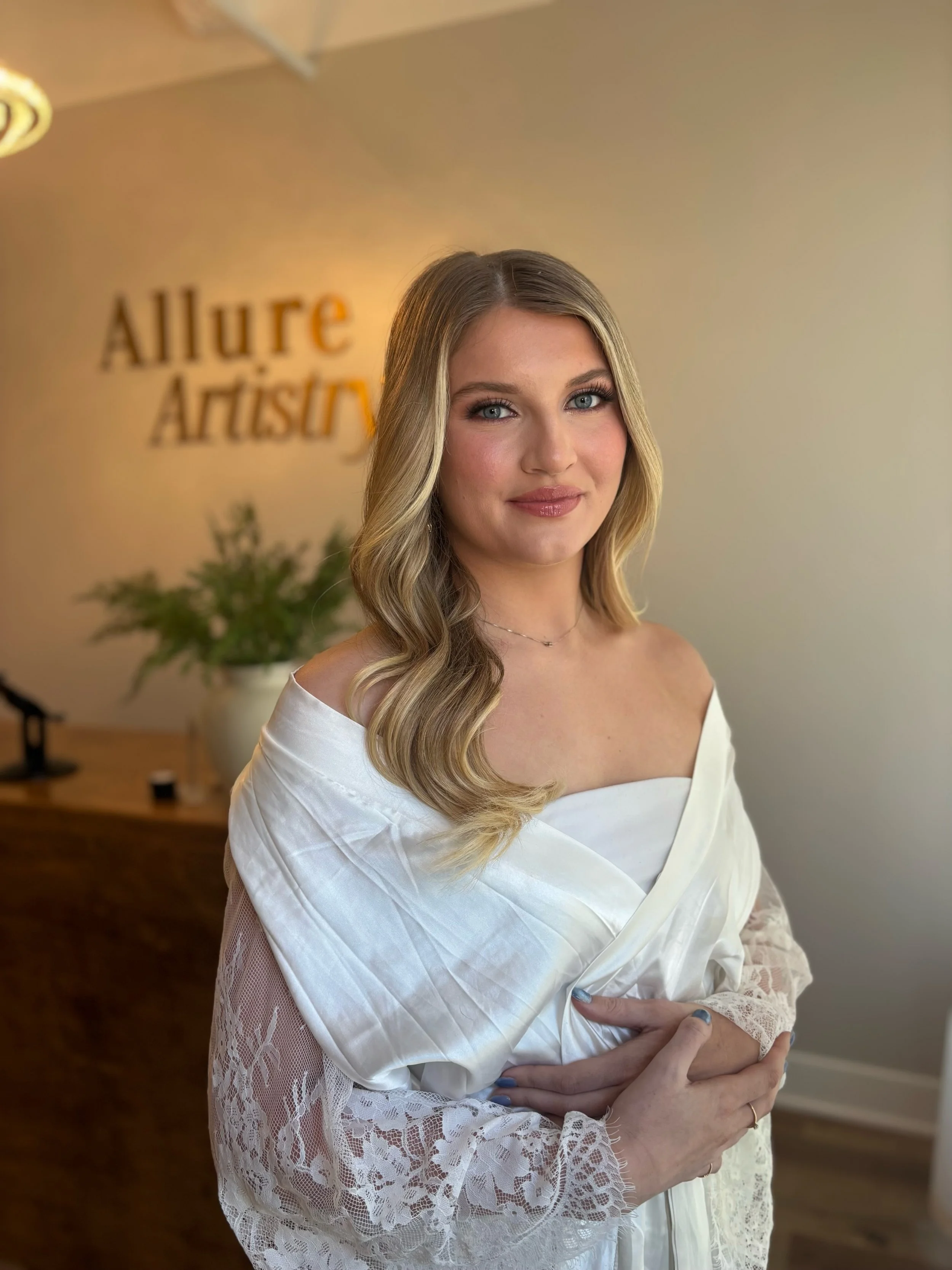 Bridal-Makeup-KC-Best-Kansas City-Wedding-Hair and Makeup-Wedding-Deals7.jpeg