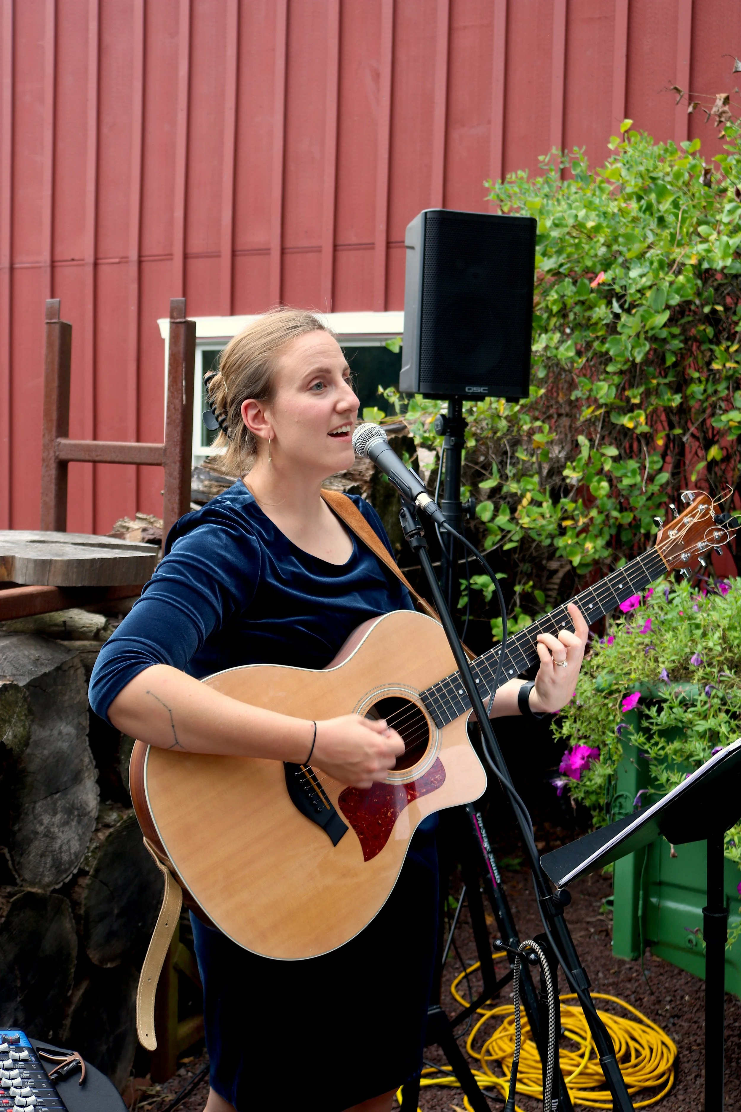 Heirloom-Creative-Arts-Best-Philadelphia-Wedding-Live Music-Wedding-Deals3.jpeg