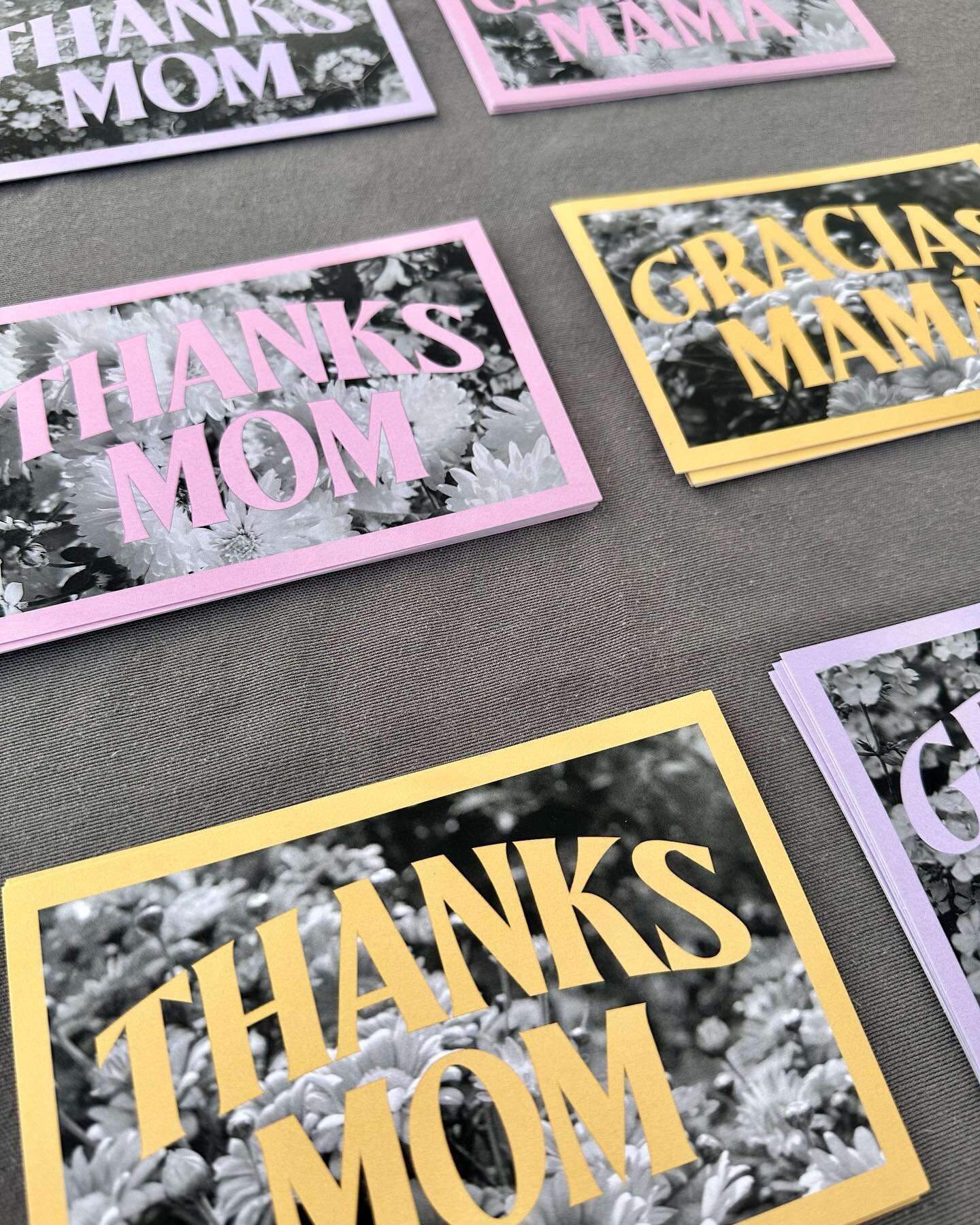 Spread love and appreciation this Mother&rsquo;s Day with our free post cards!! ❤️ We&rsquo;ll have them at our booth at the farmers markets this weekend and the next. Stop by to pick one up! 

#mothersday #momlove #allmymoms #organic #vegan #farmers