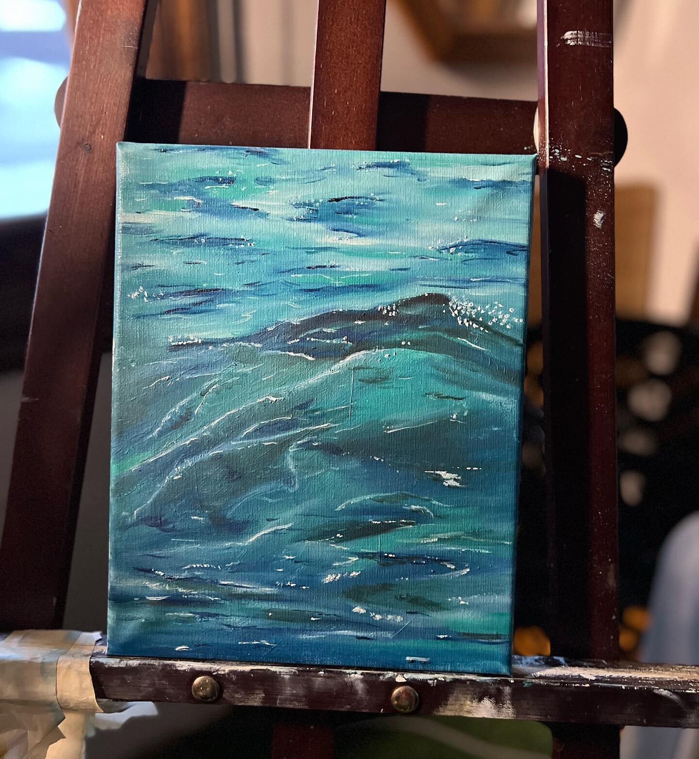 Usually I paint with acrylics, but I took it a step further and decided to try oils. It&rsquo;s a lot different and I have much to learn but I enjoy every second of painting. 

#oilpainting #paintings #artistsoninstagram