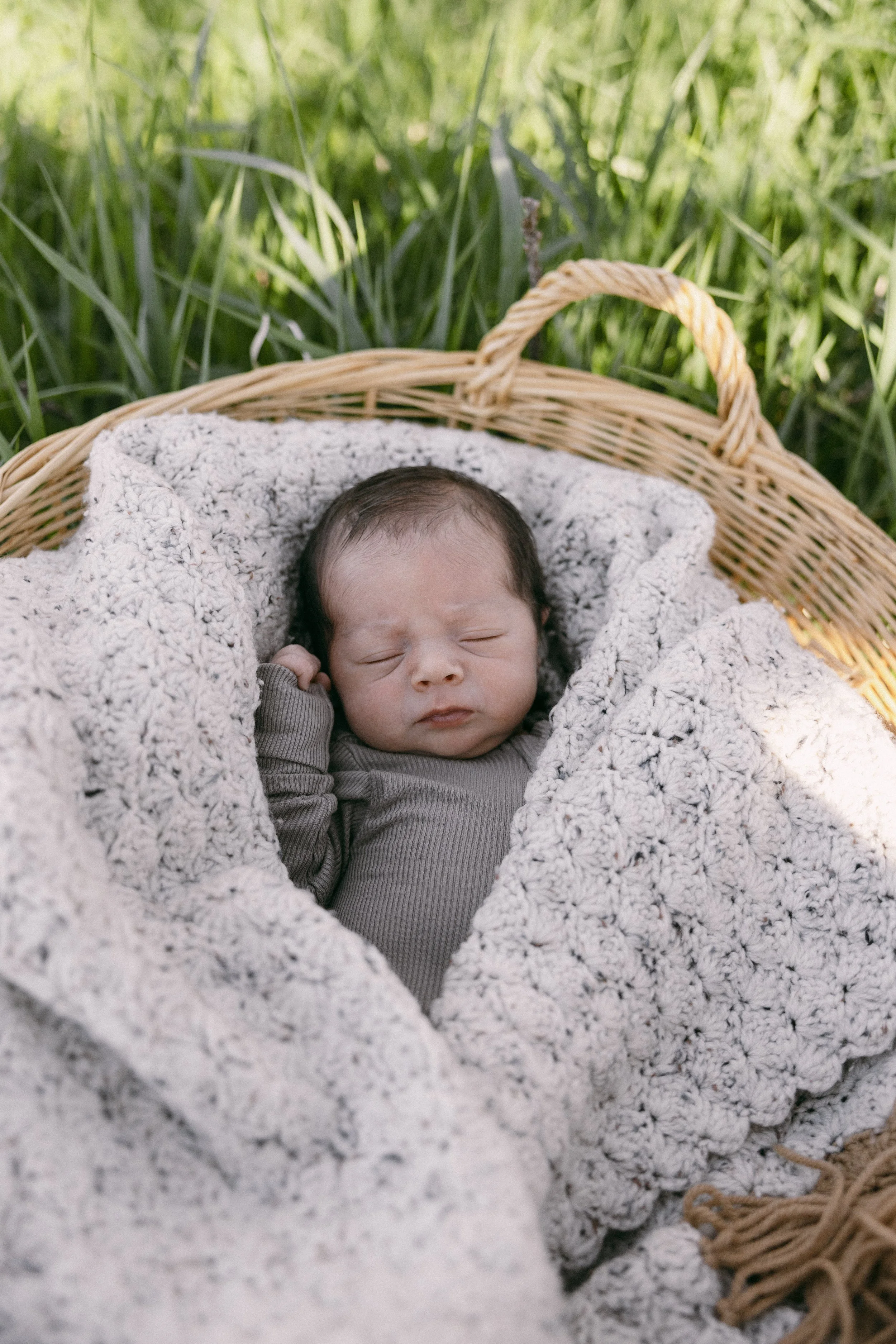 hanknewbornsession-2.jpg