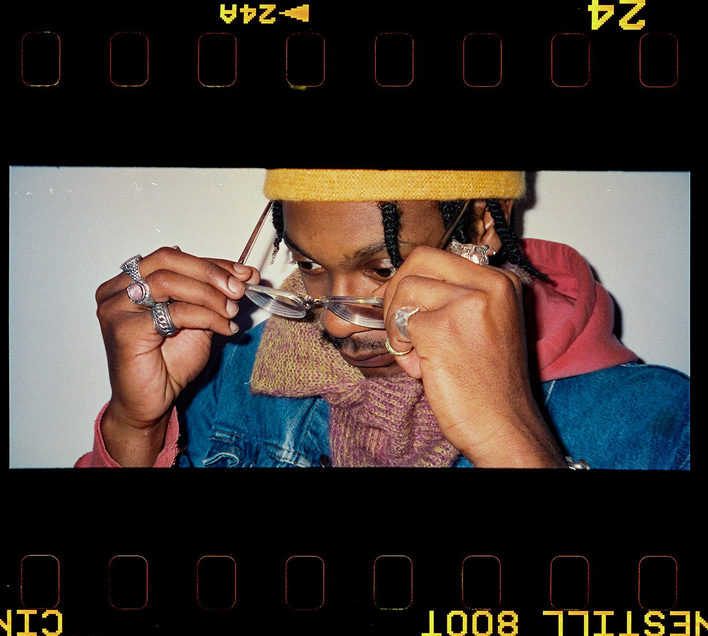 STUDIO PORTRAIT - -4.jpg