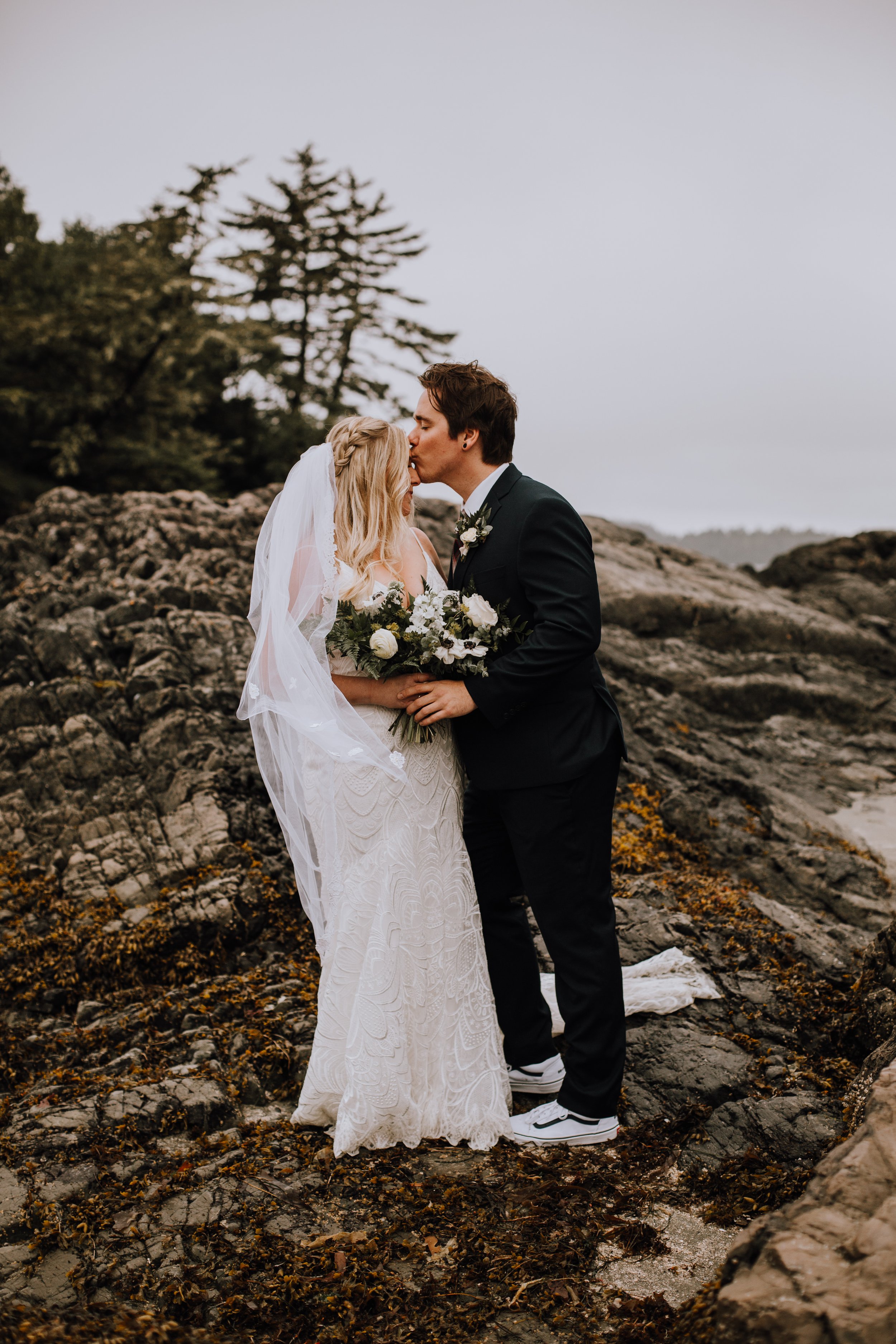 Brooke and Devin Wedding - Tin Wis Best Western Tofino Vancouver Island British Columbia - Elyse Anna Photography-1695.jpg