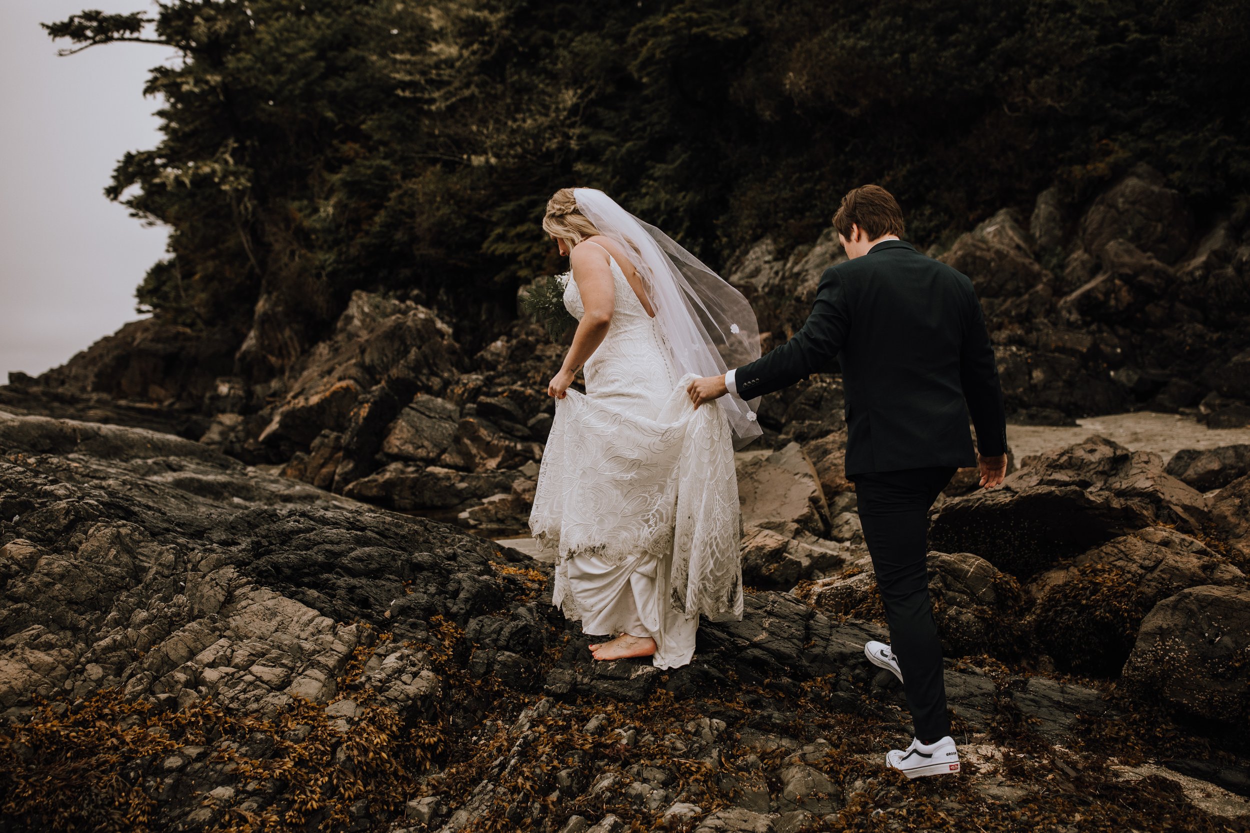 Brooke and Devin Wedding - Tin Wis Best Western Tofino Vancouver Island British Columbia - Elyse Anna Photography-3918.jpg