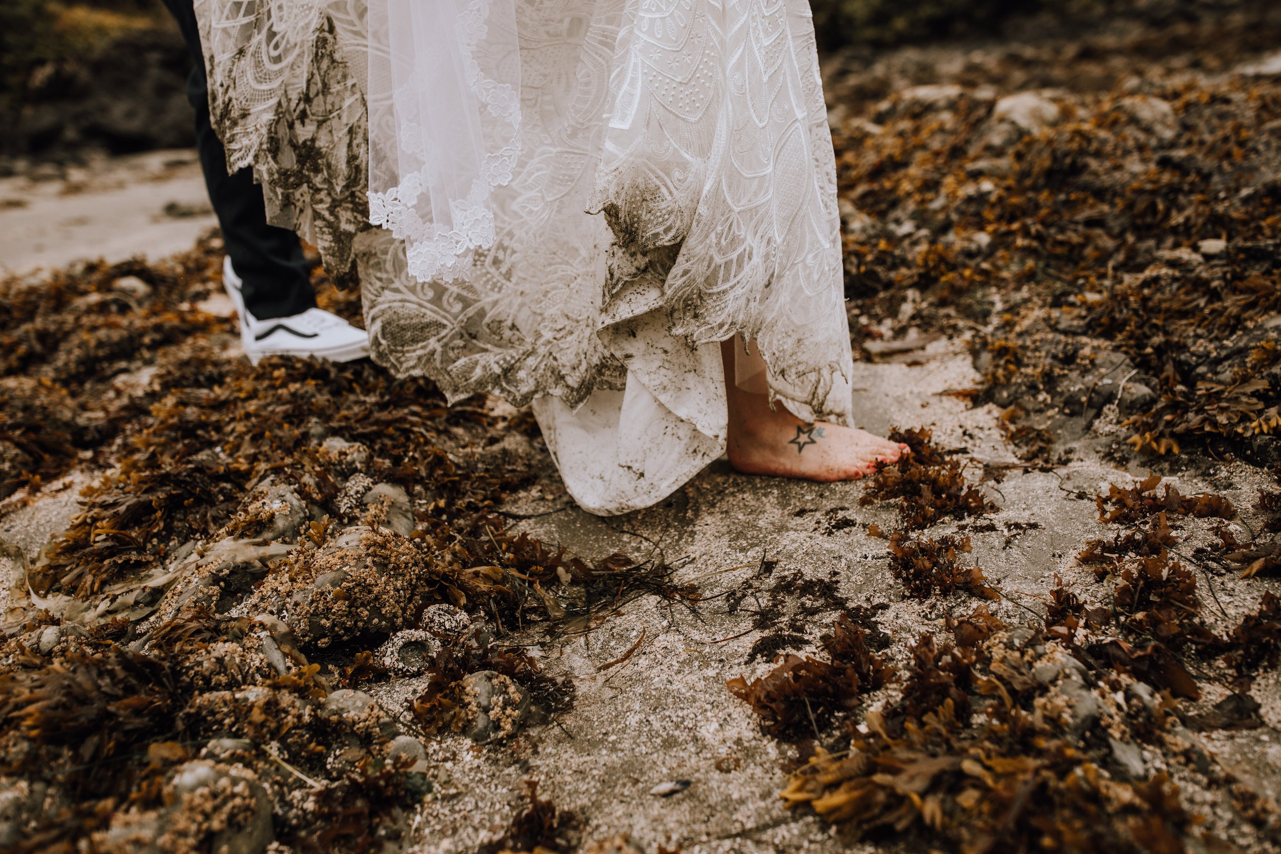 Brooke and Devin Wedding - Tin Wis Best Western Tofino Vancouver Island British Columbia - Elyse Anna Photography-4044.jpg