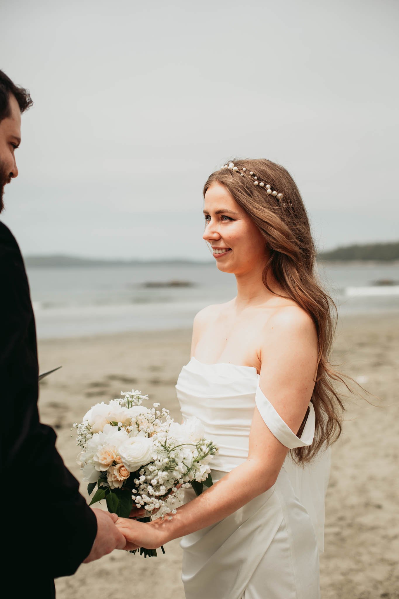 Kayla Kieran elopement - Tofino Vancouver Island British Columbia - Elyse Anna Photography-0445.jpg