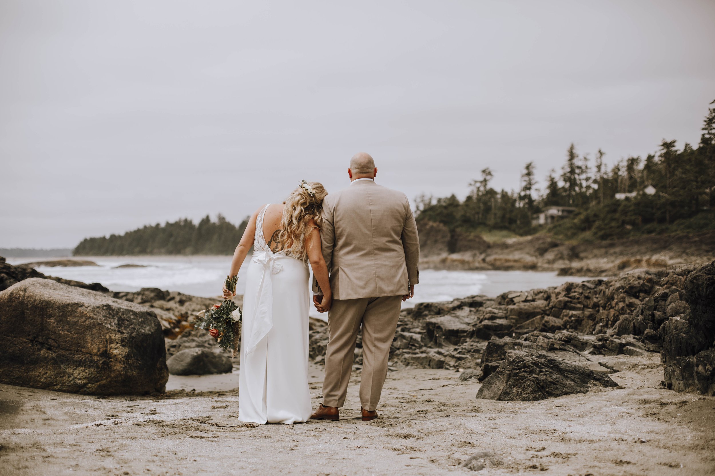 Jamie and Brad wedding - Tofino Vancouver Island British Columbia - Elyse Anna Photography-9235.jpg