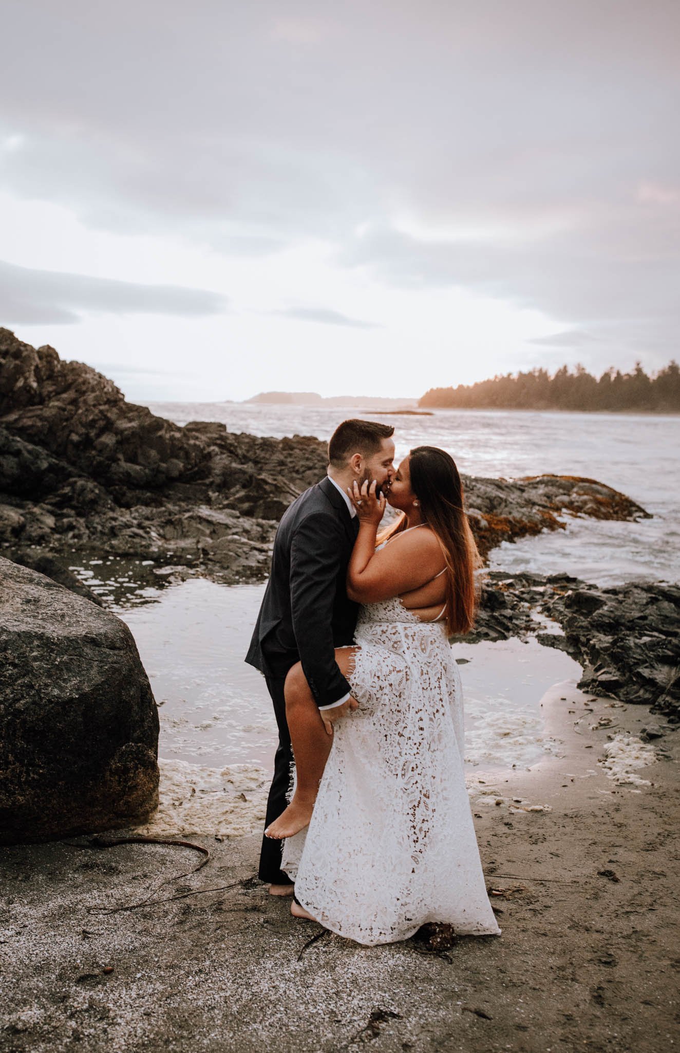 Clarize and David Elopement - Tofino Vancouver Island British Columbia - Elyse Anna Photography-2790.jpg